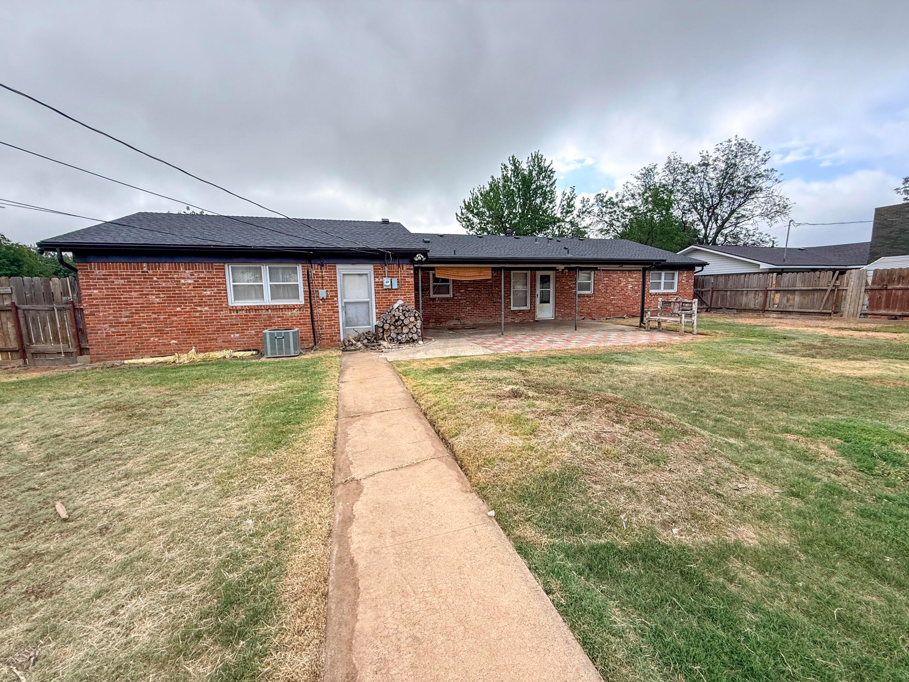 1825 N Evergreen Street Property Photo 7