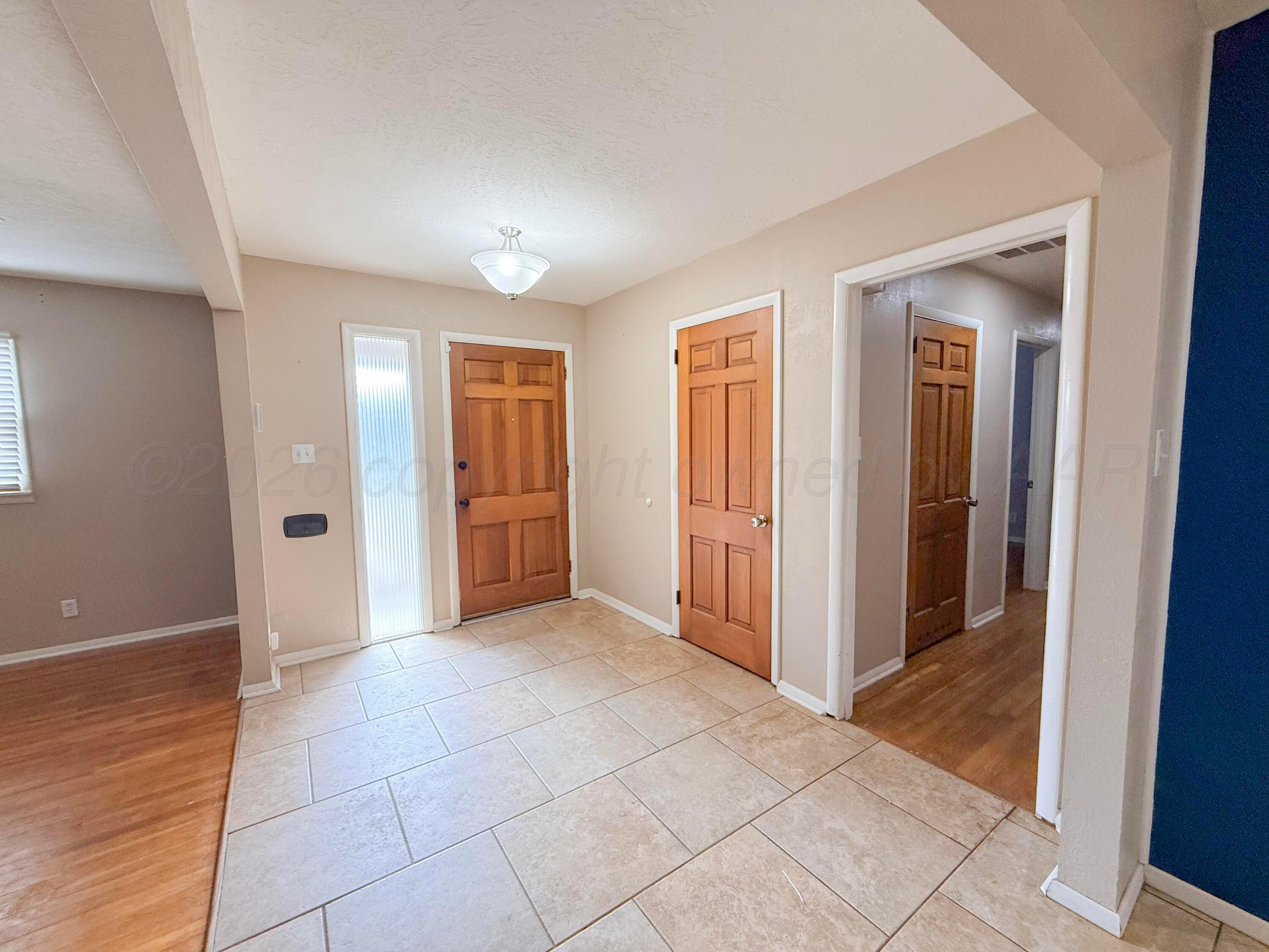 1825 N Evergreen Street Property Photo 14