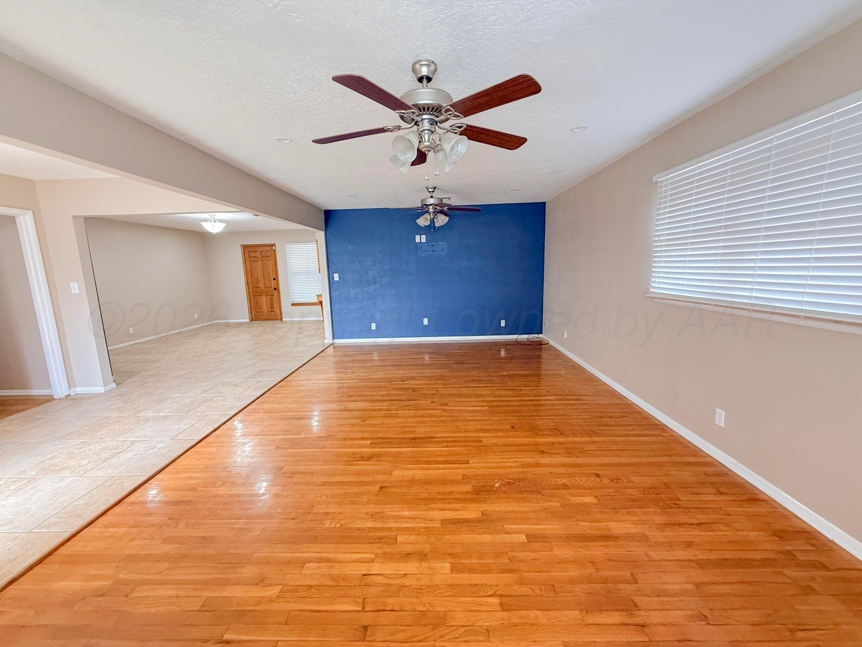 1825 N Evergreen Street Property Photo 15