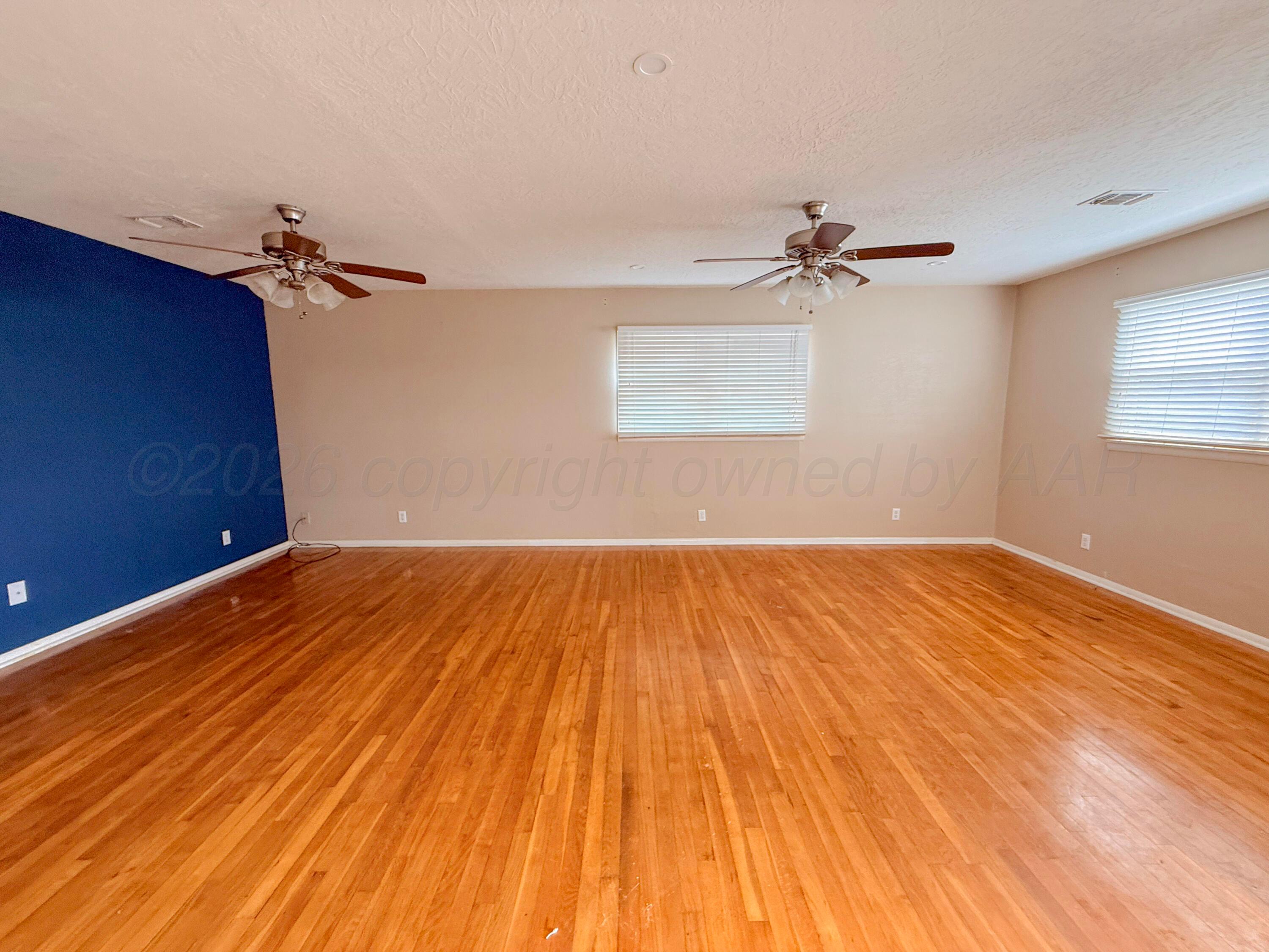 1825 N Evergreen Street Property Photo 16