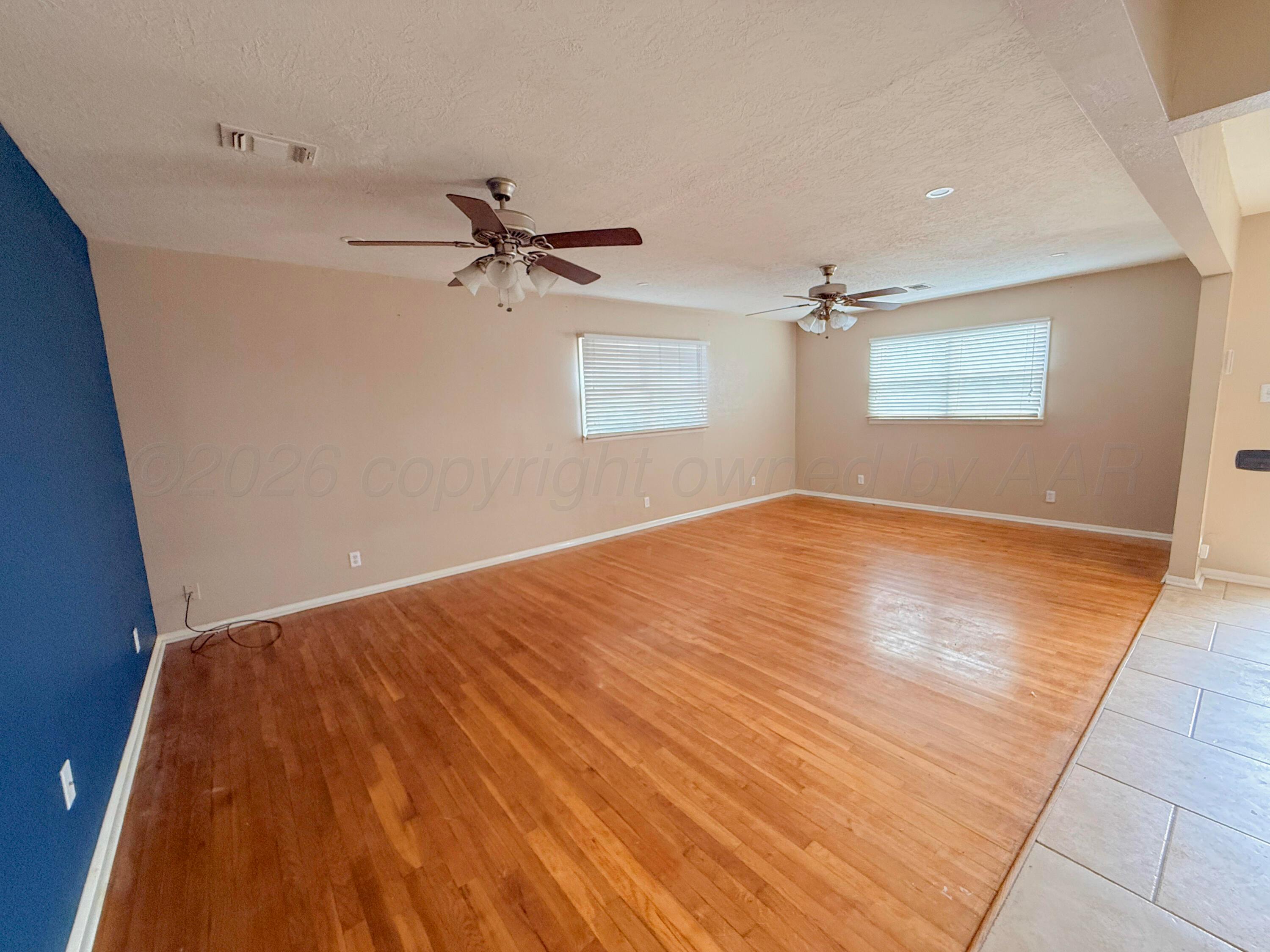 1825 N Evergreen Street Property Photo 17
