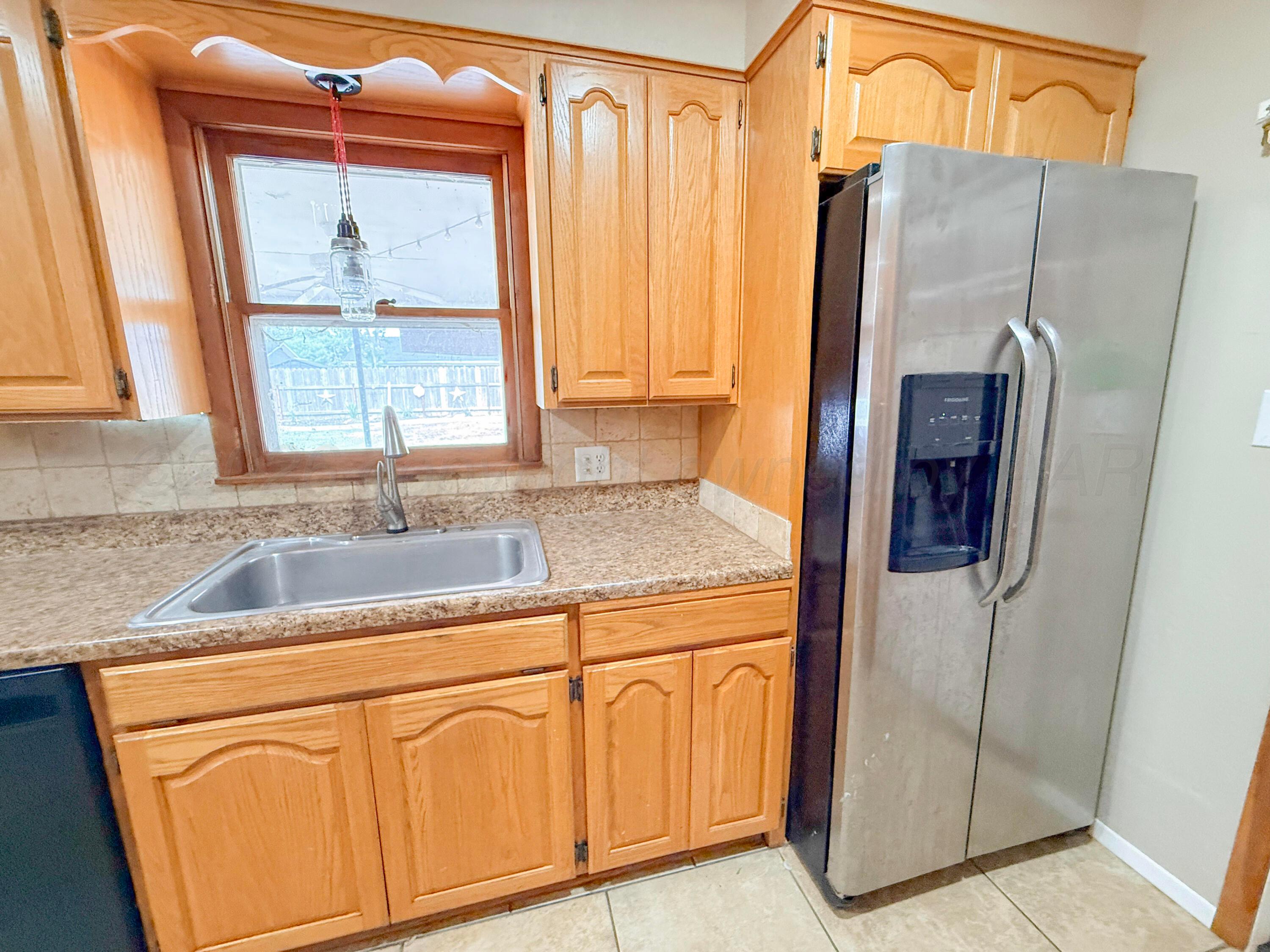 1825 N Evergreen Street Property Photo 24