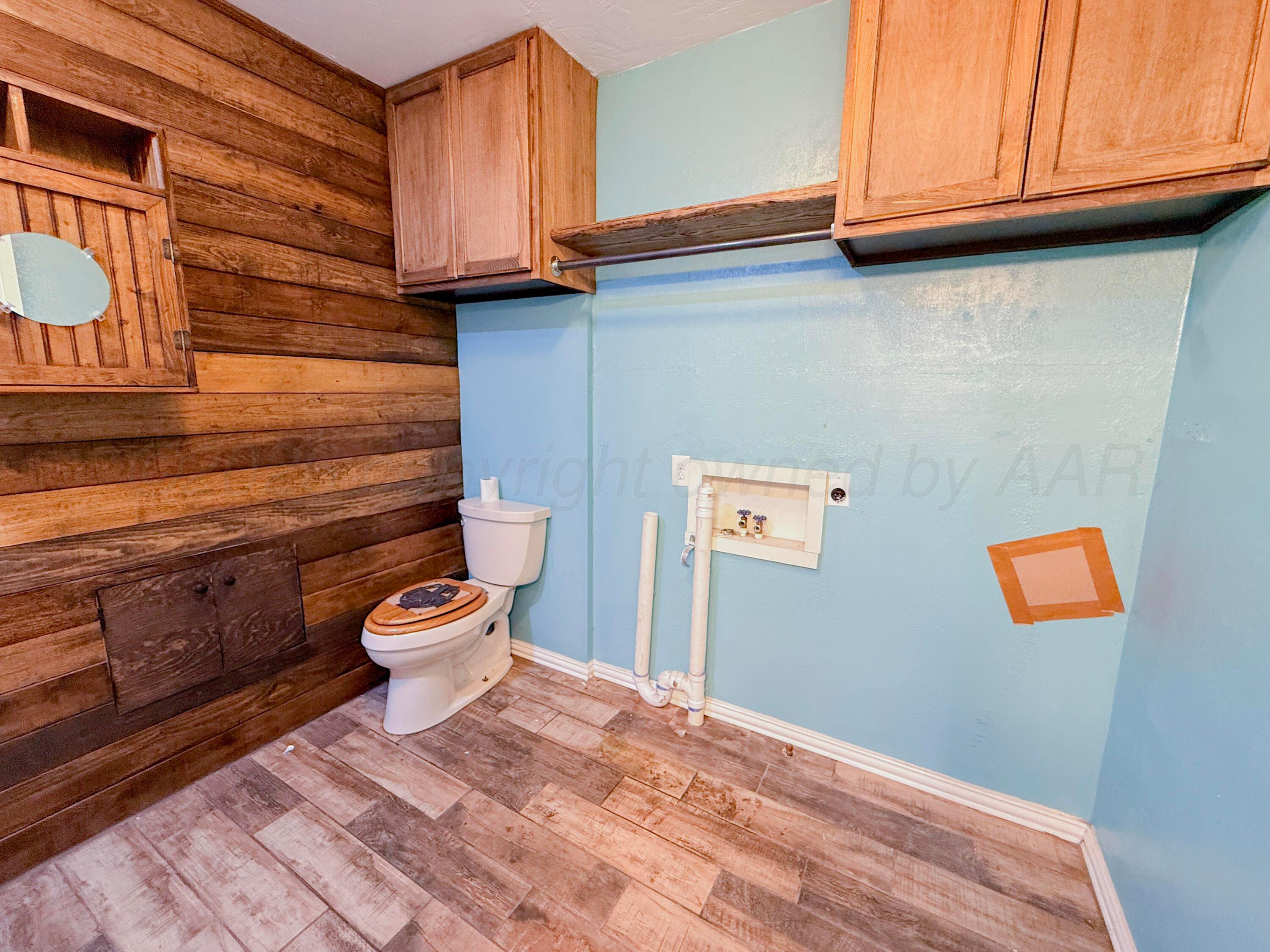 1825 N Evergreen Street Property Photo 37