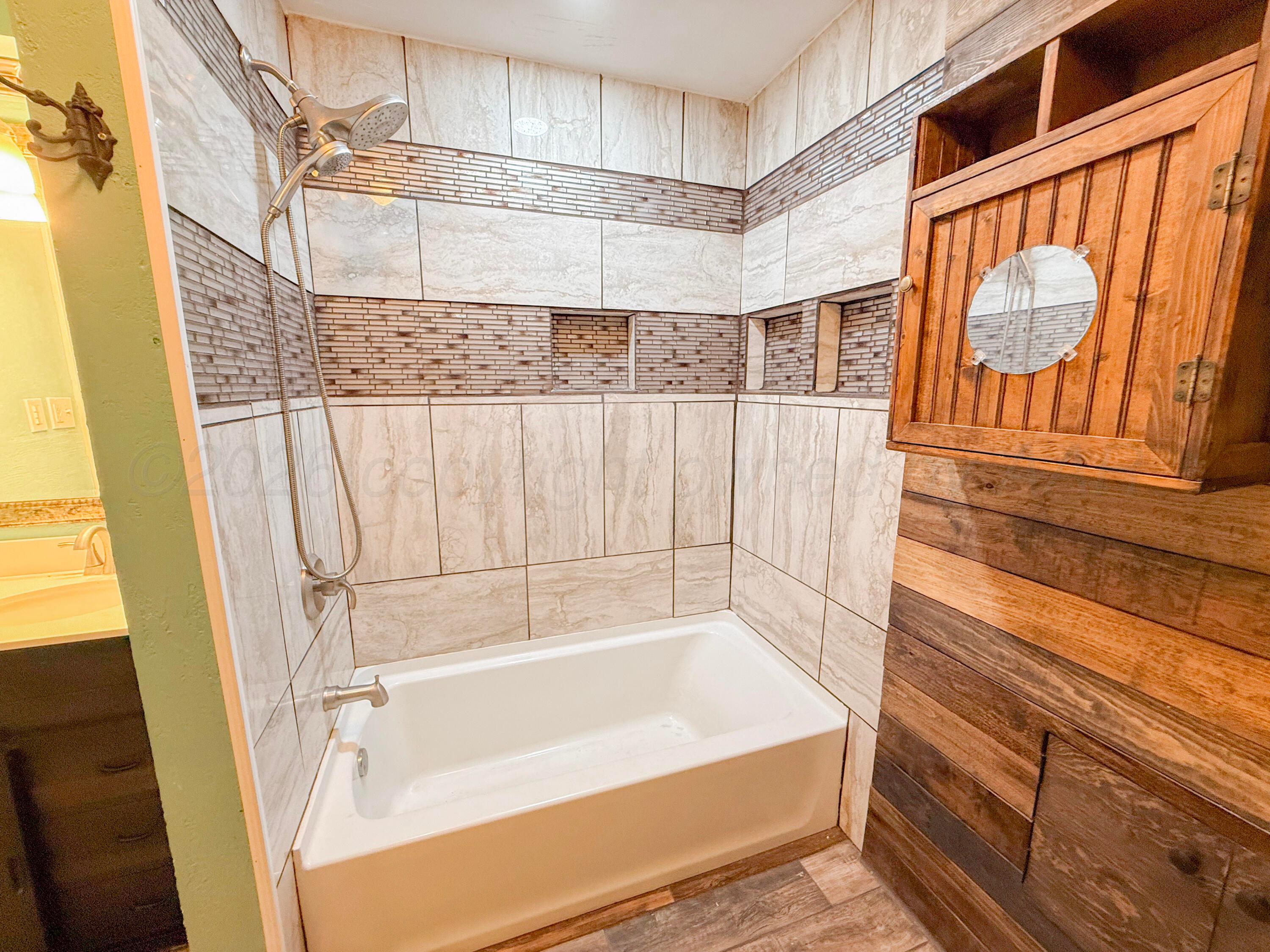 1825 N Evergreen Street Property Photo 38