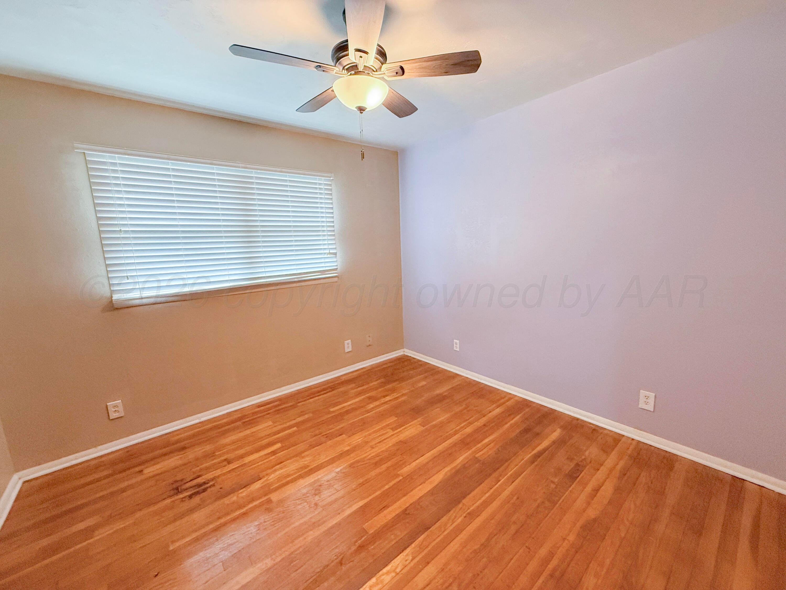 1825 N Evergreen Street Property Photo 40