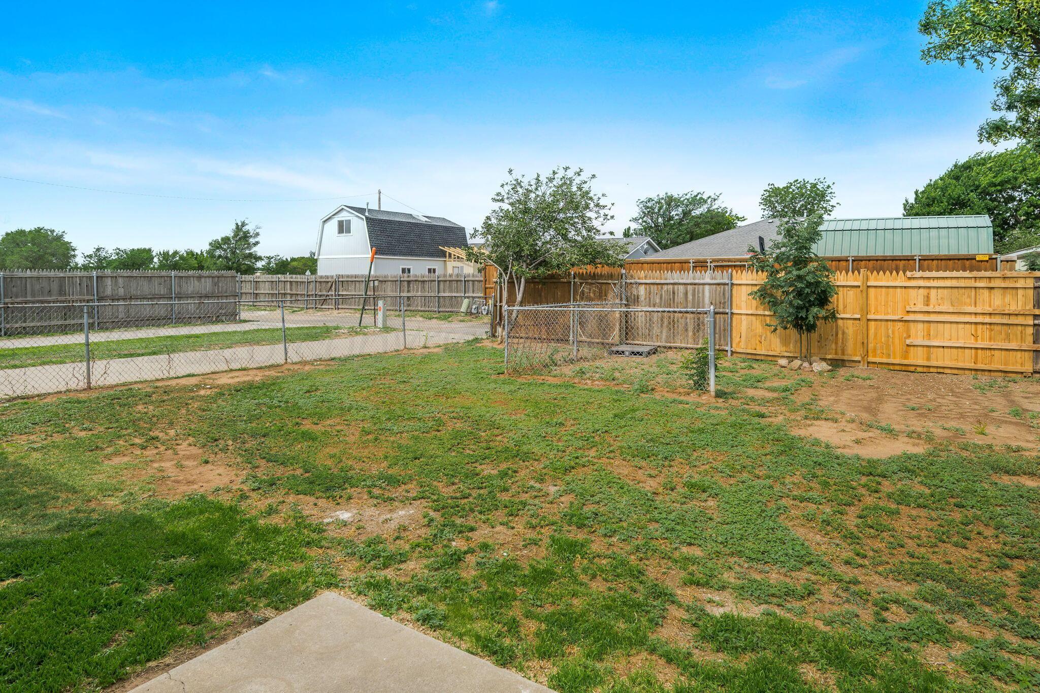 3218 S Vernon Street Property Photo 18