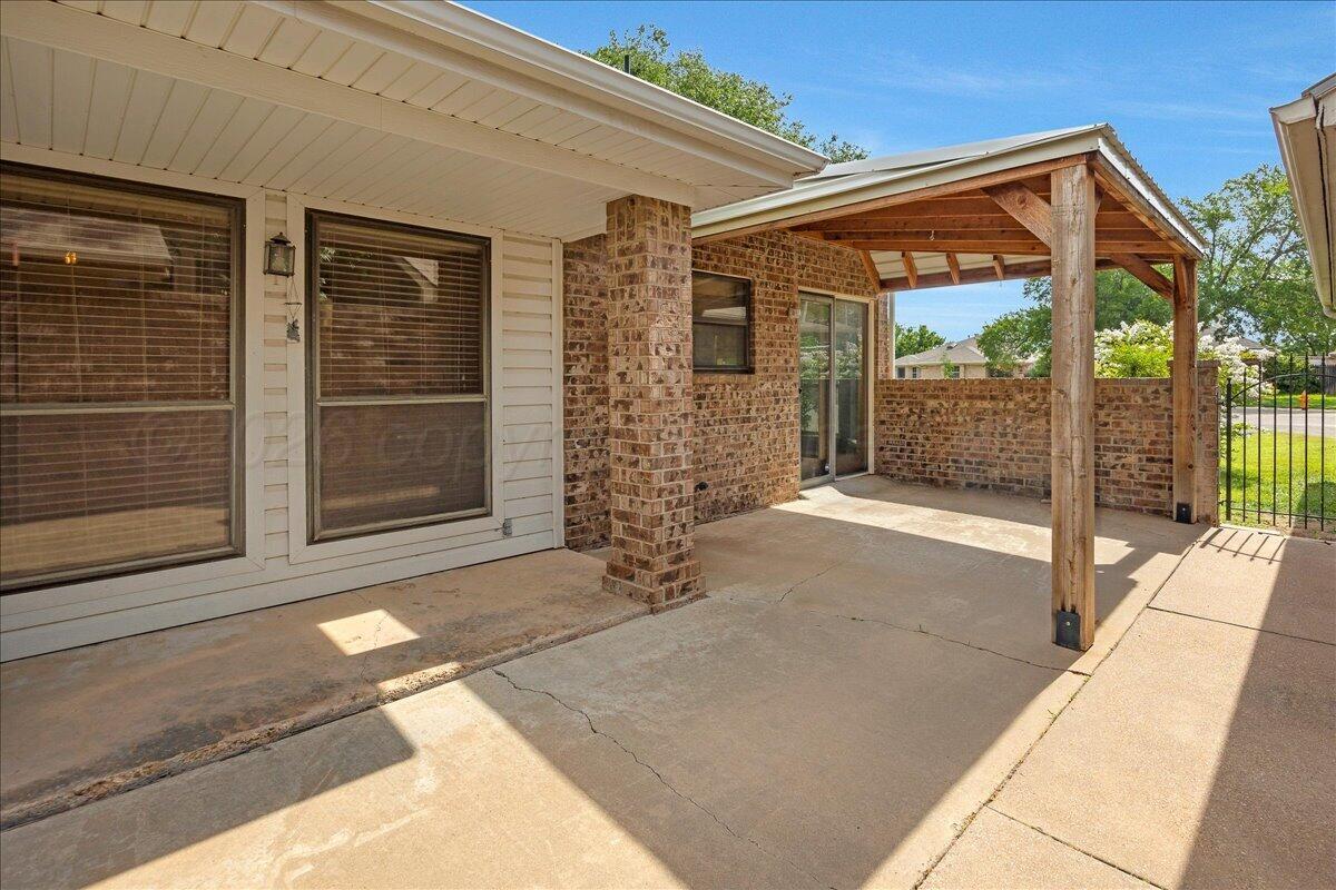 4102 Stony Point Property Photo 8