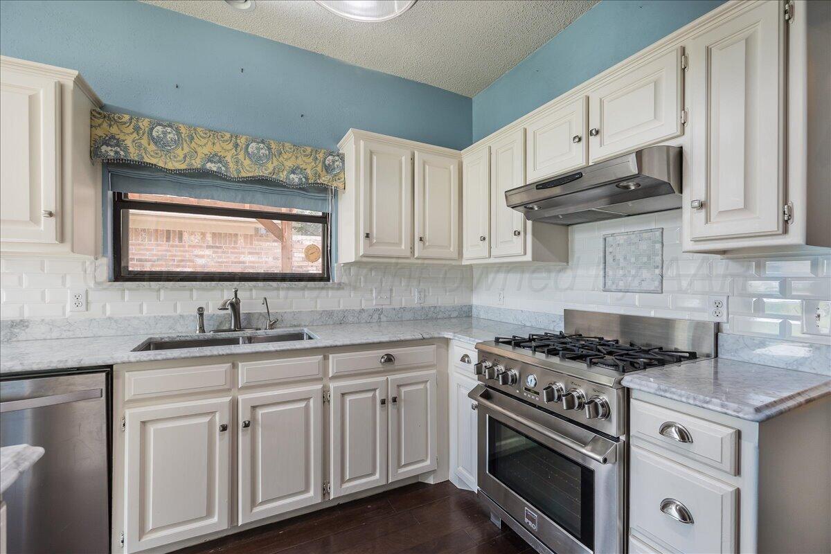 4102 Stony Point Property Photo 14