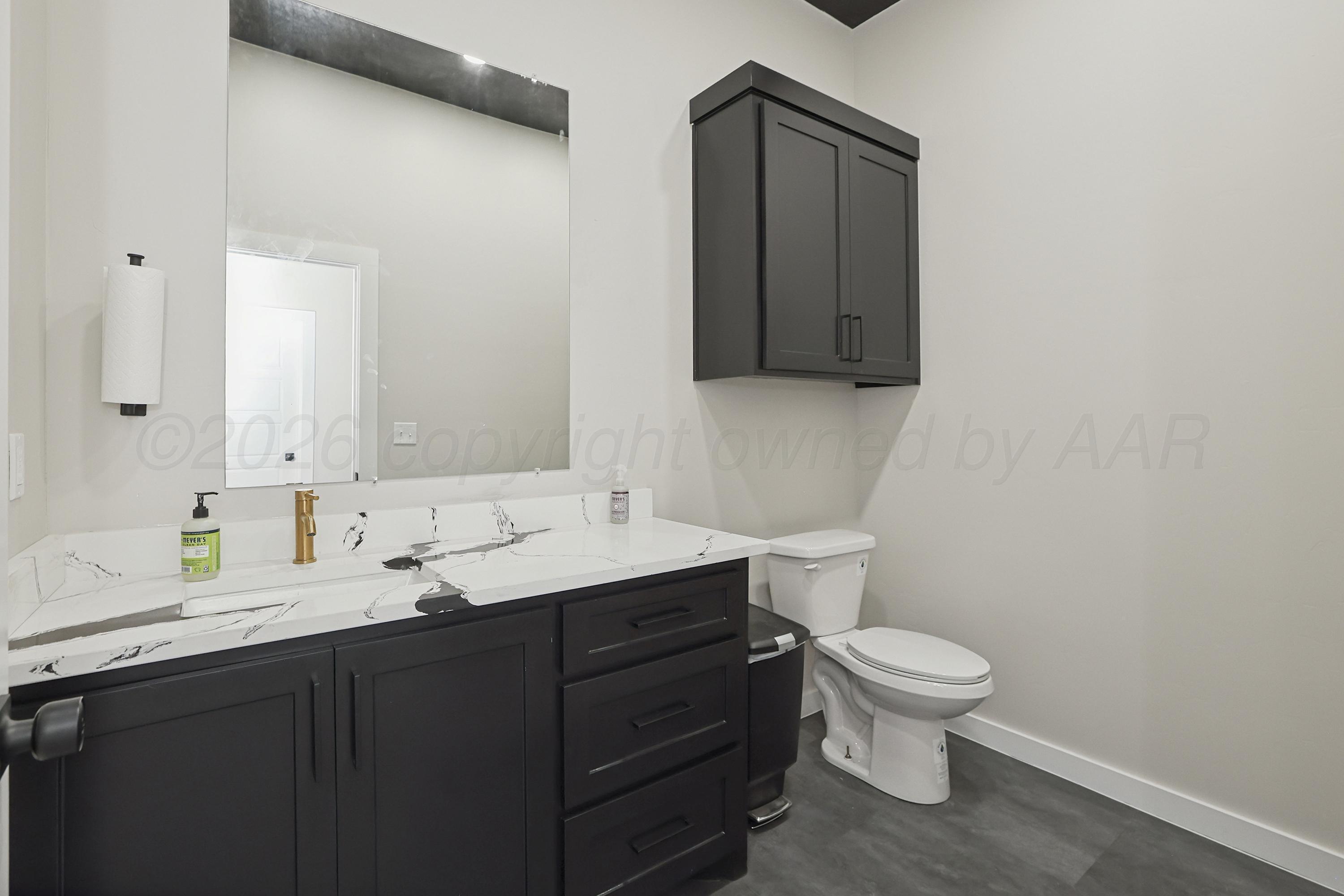 4501 E Loop 335 Property Photo 13