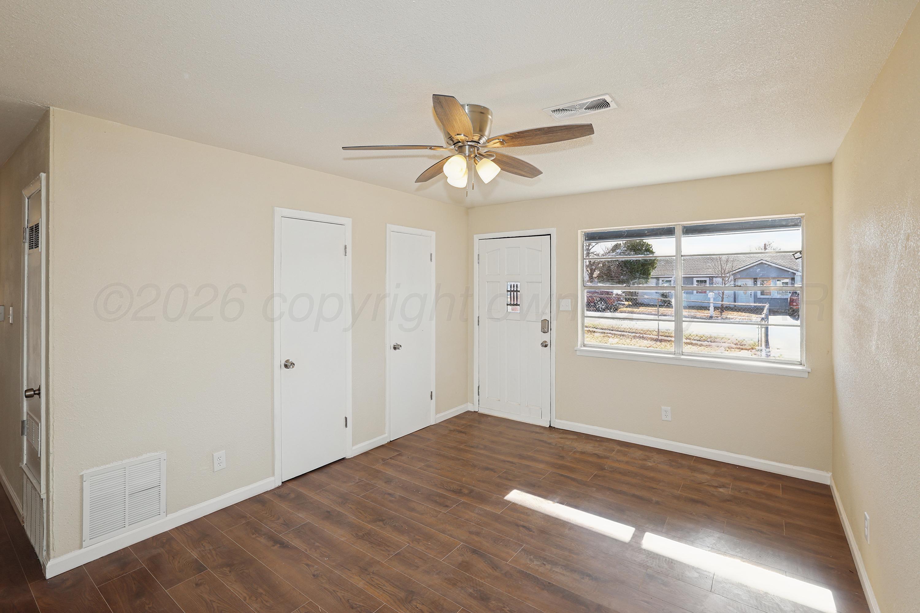 1203 Sycamore Street Property Photo 5