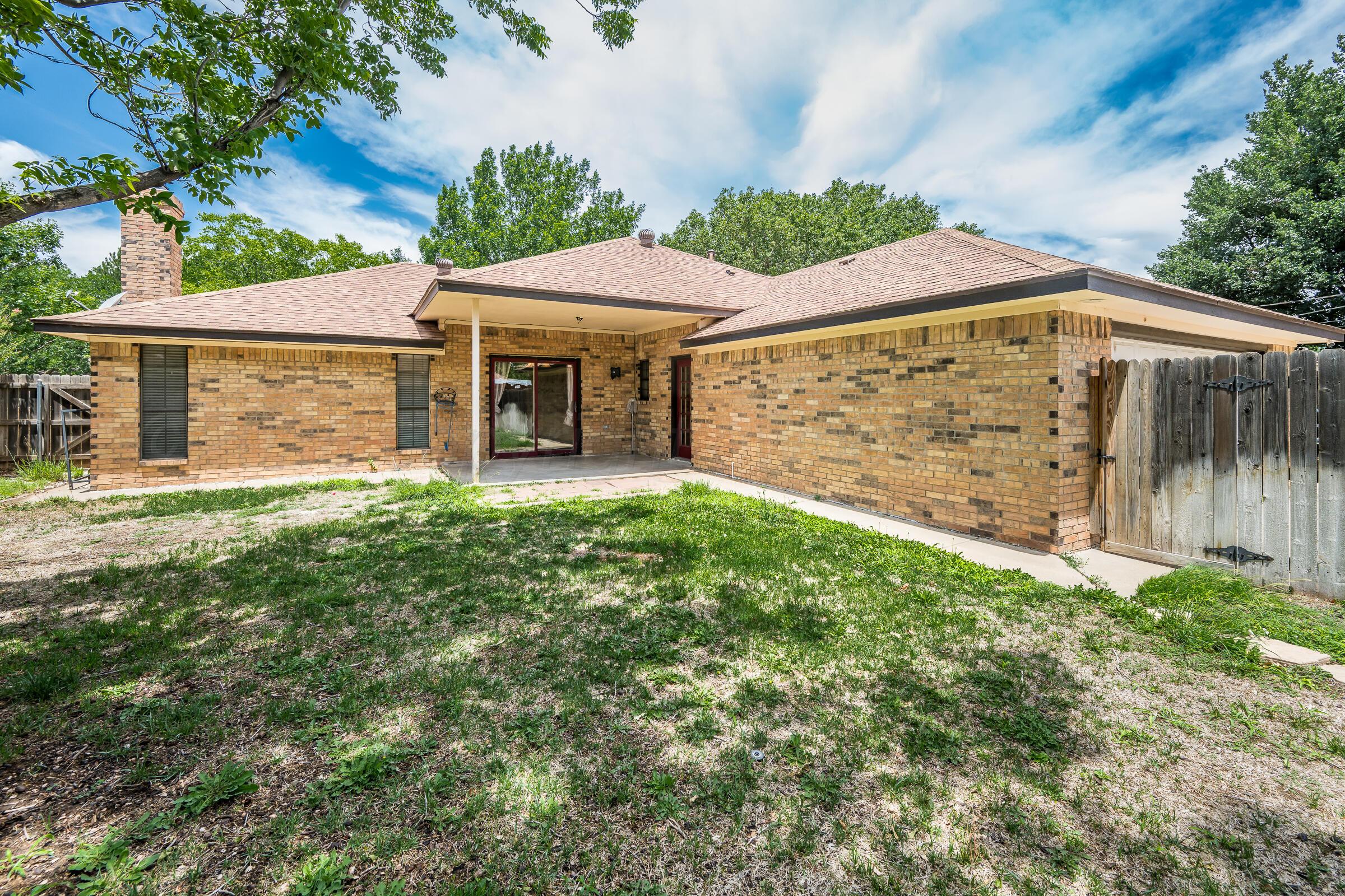 8613 Venice Drive Property Photo 3