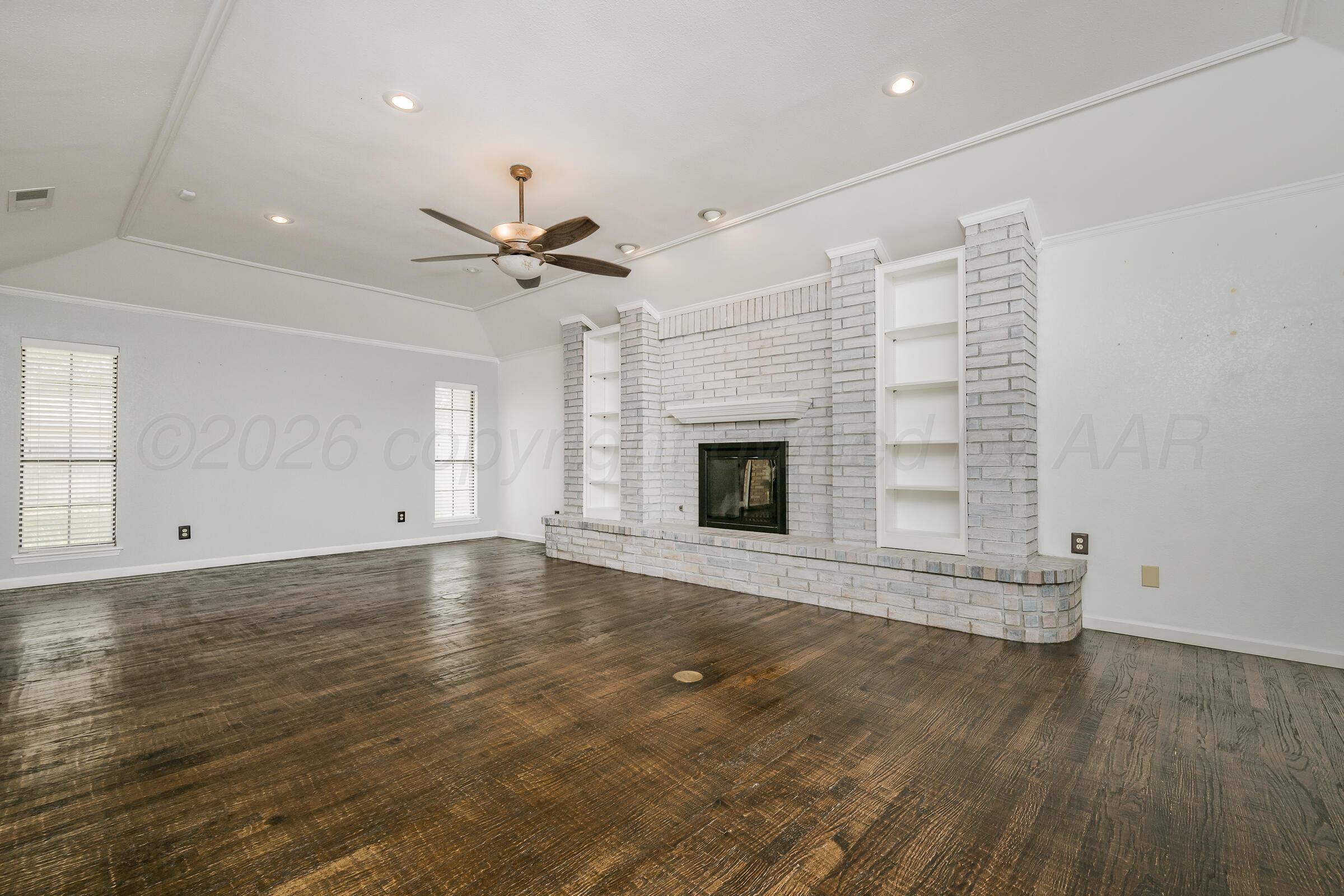 8613 Venice Drive Property Photo 6