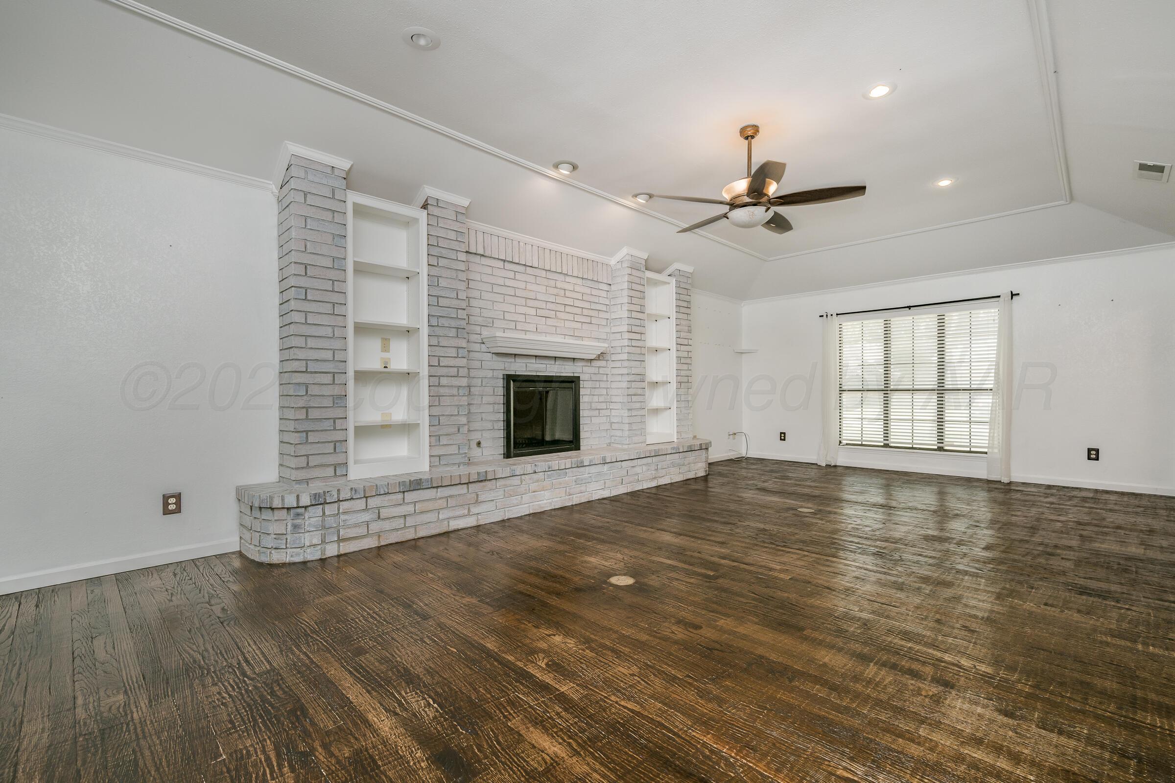 8613 Venice Drive Property Photo 9