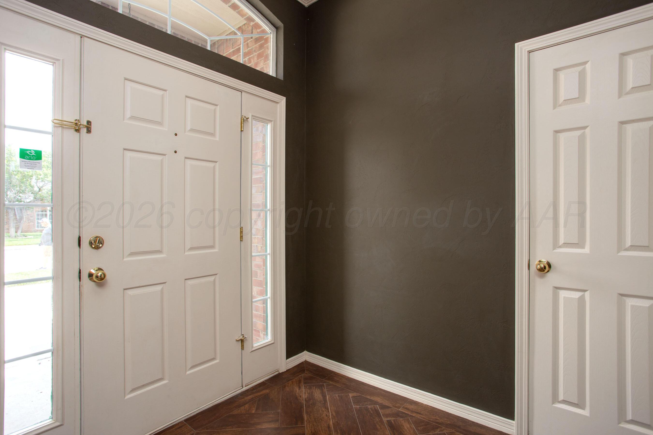 8202 Victory Drive Property Photo 3