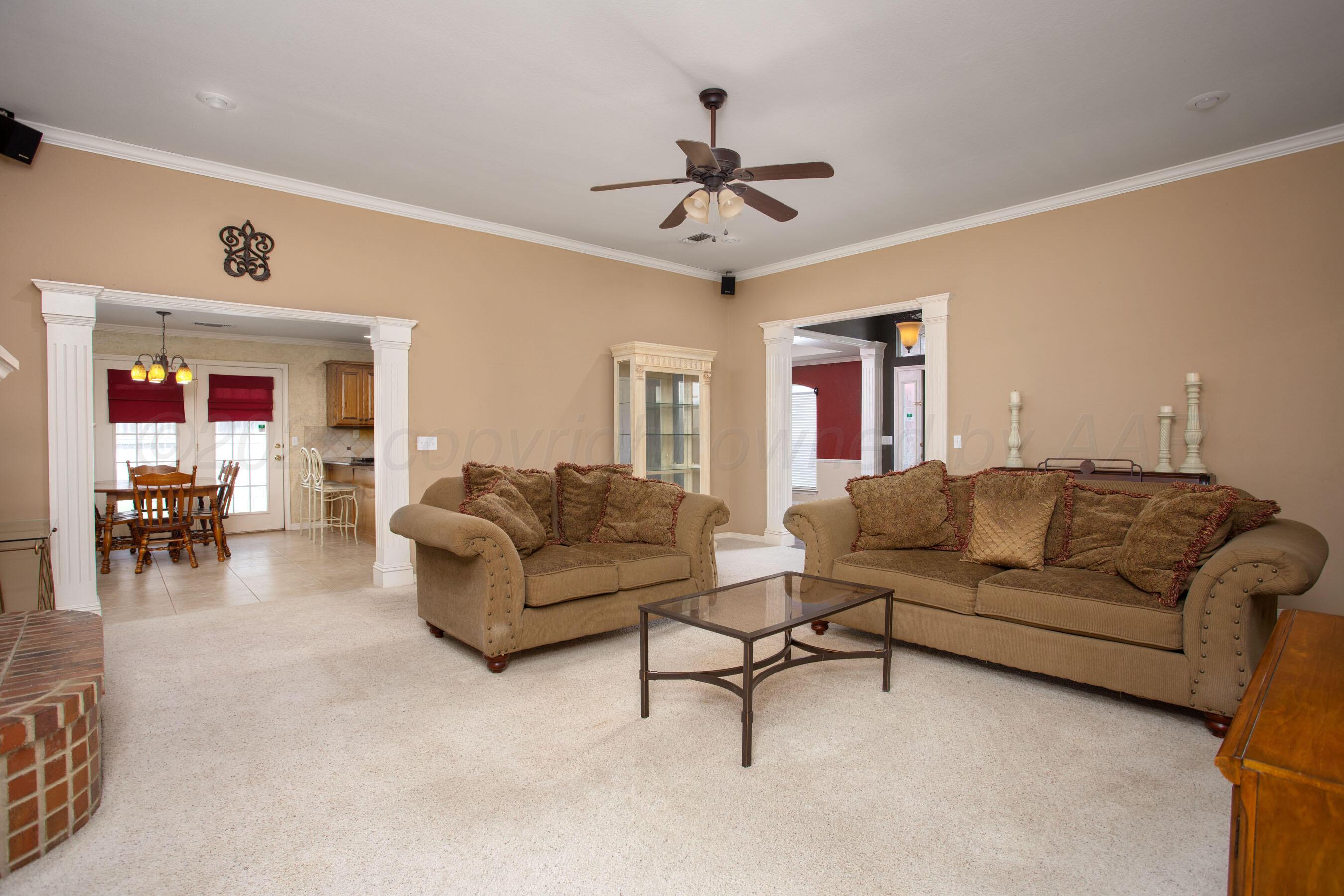 8202 Victory Drive Property Photo 6