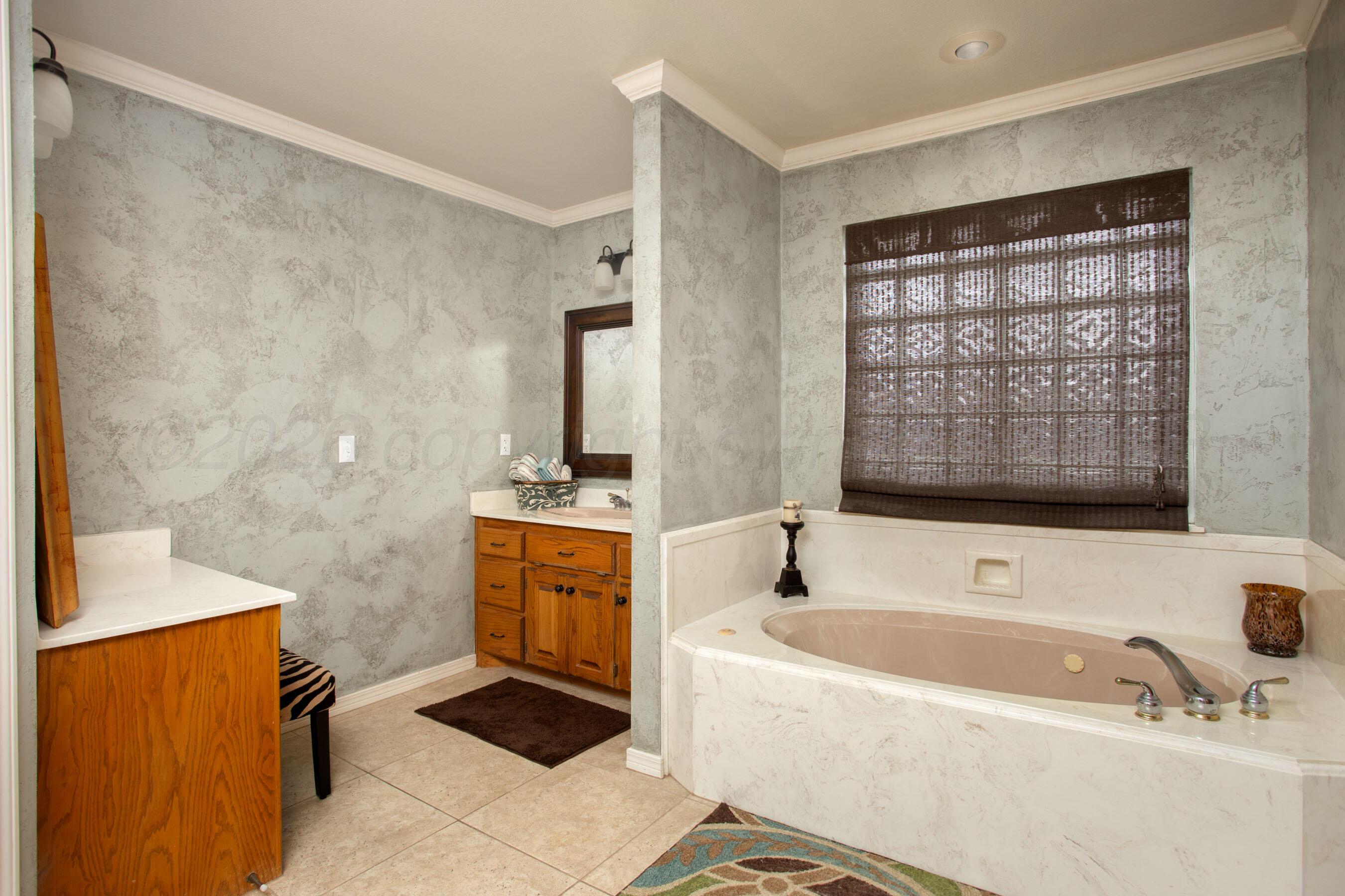8202 Victory Drive Property Photo 18