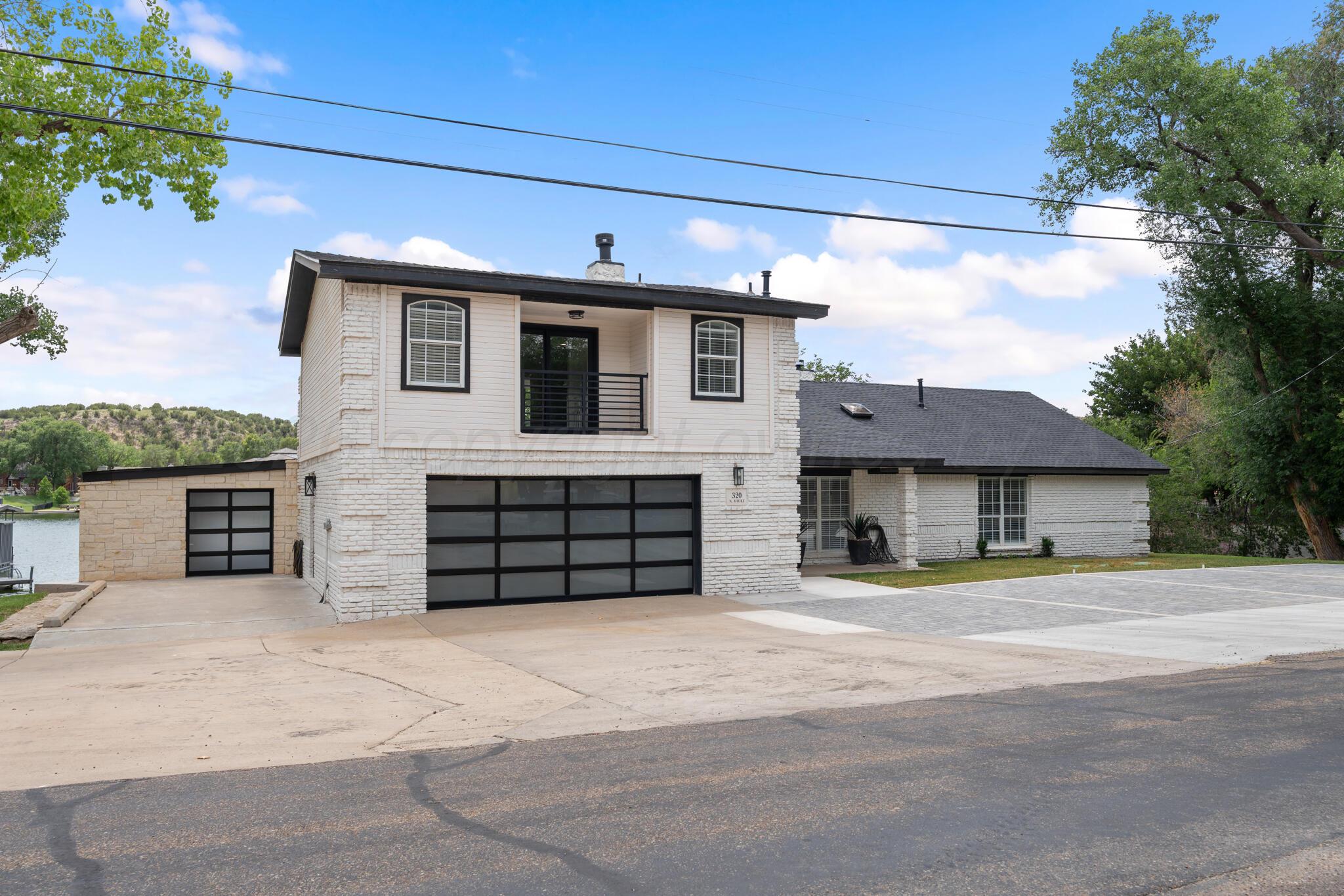 320 N Shore Drive Property Photo 1