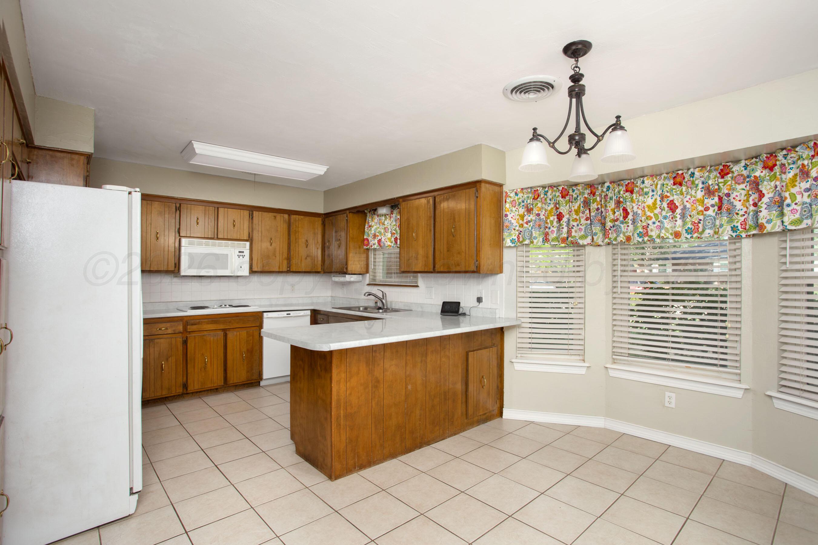 7806 Farrell Drive Property Photo 6