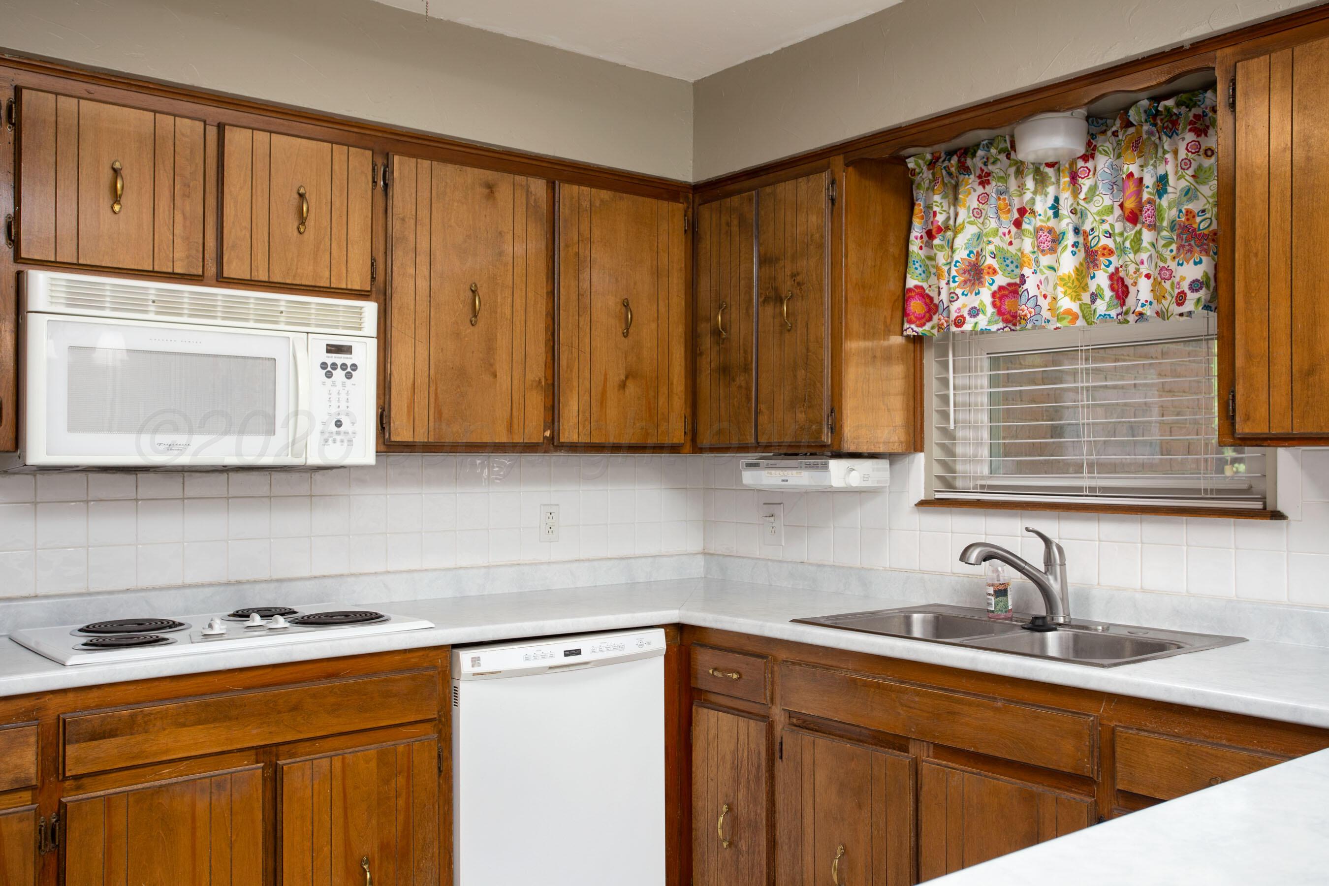 7806 Farrell Drive Property Photo 8