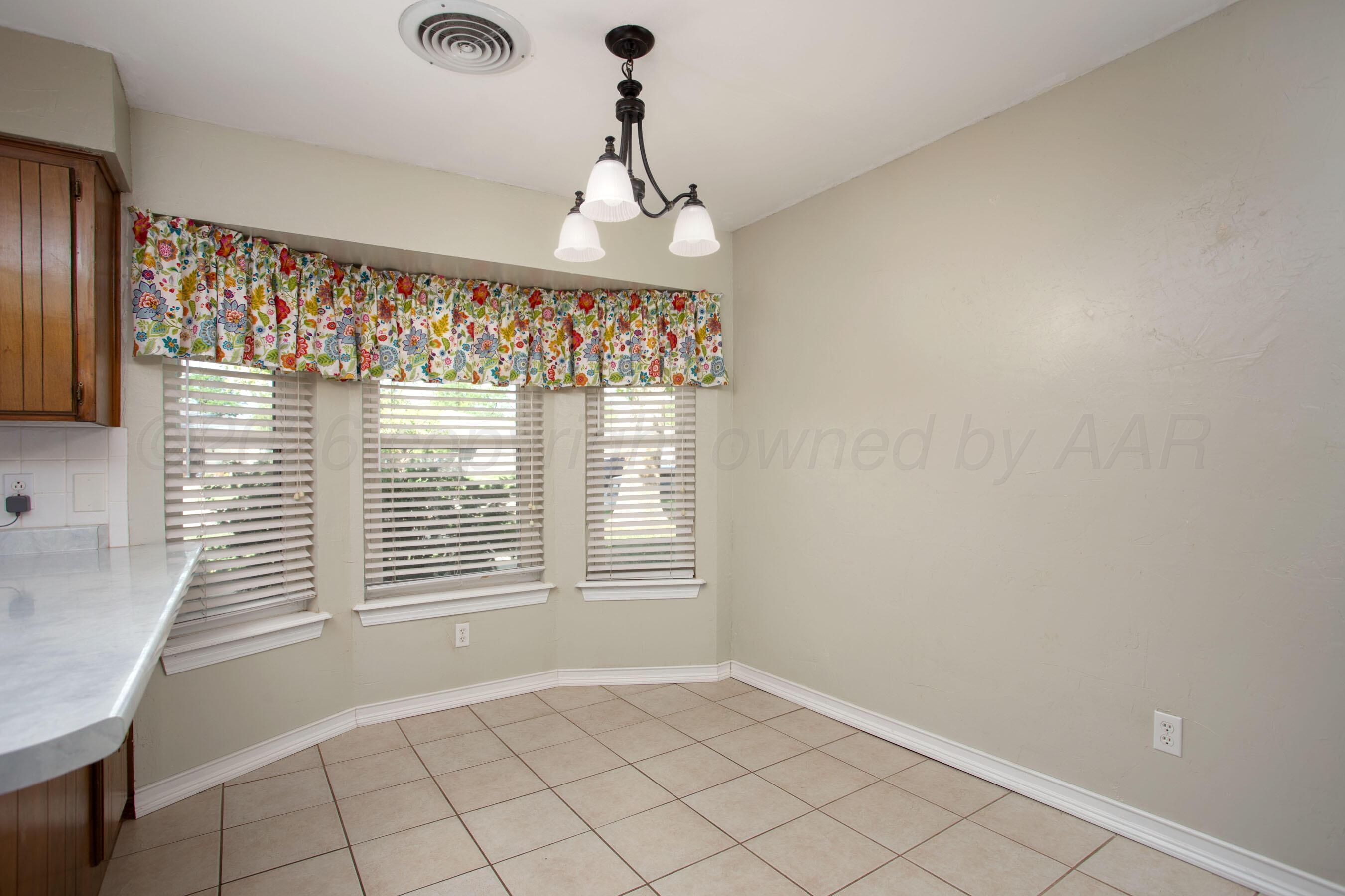 7806 Farrell Drive Property Photo 9