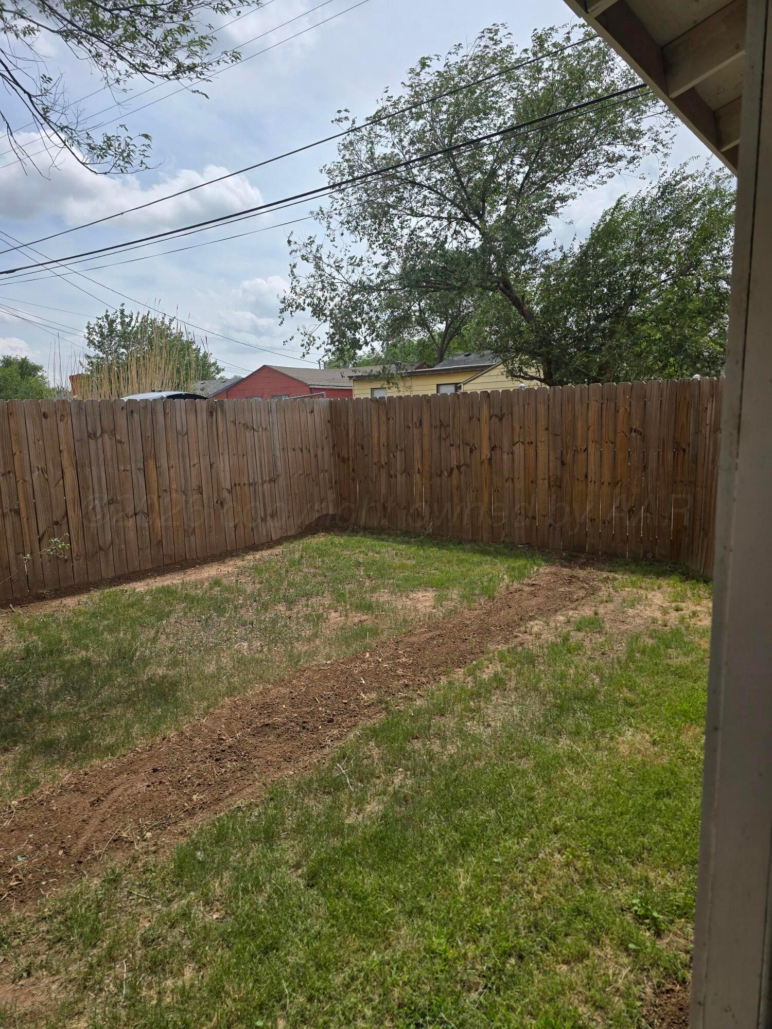 4618 S Ong Street Property Photo 14