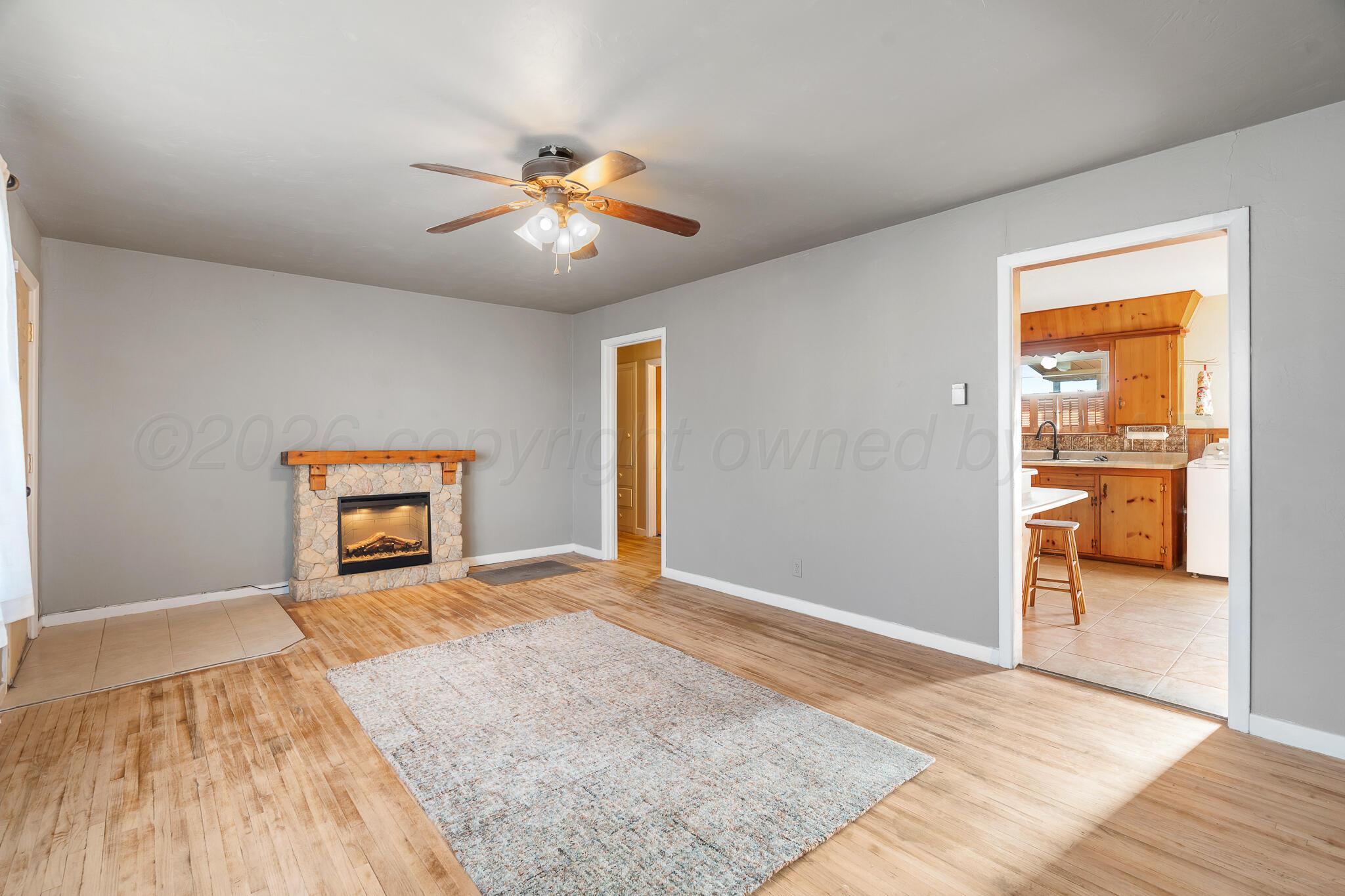 710 N Roberts Street Property Photo 3
