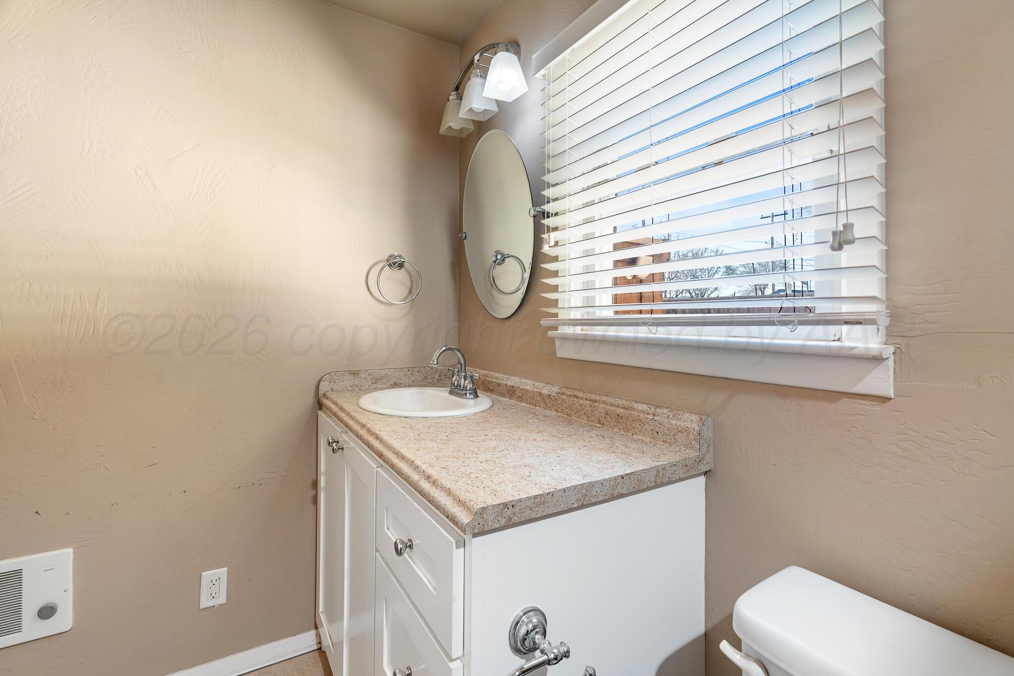 710 N Roberts Street Property Photo 13