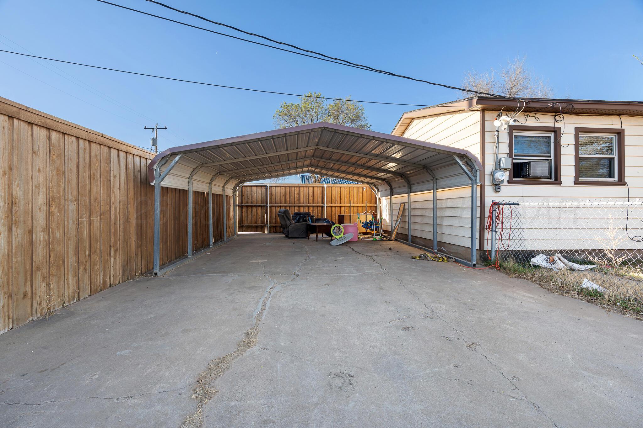 710 N Roberts Street Property Photo 18