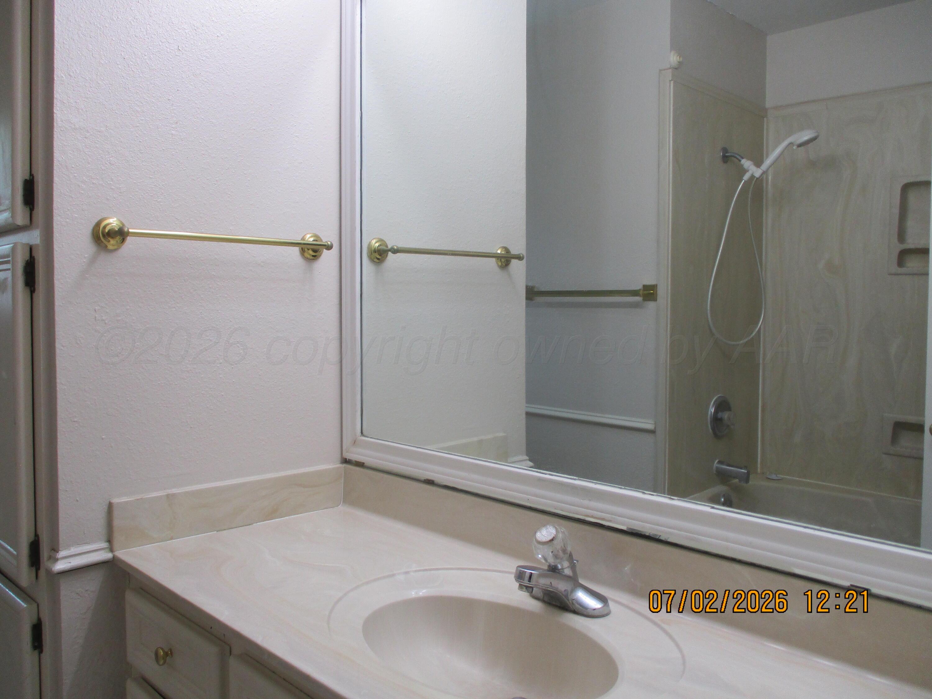 1906 Kirkland Drive Property Photo 4