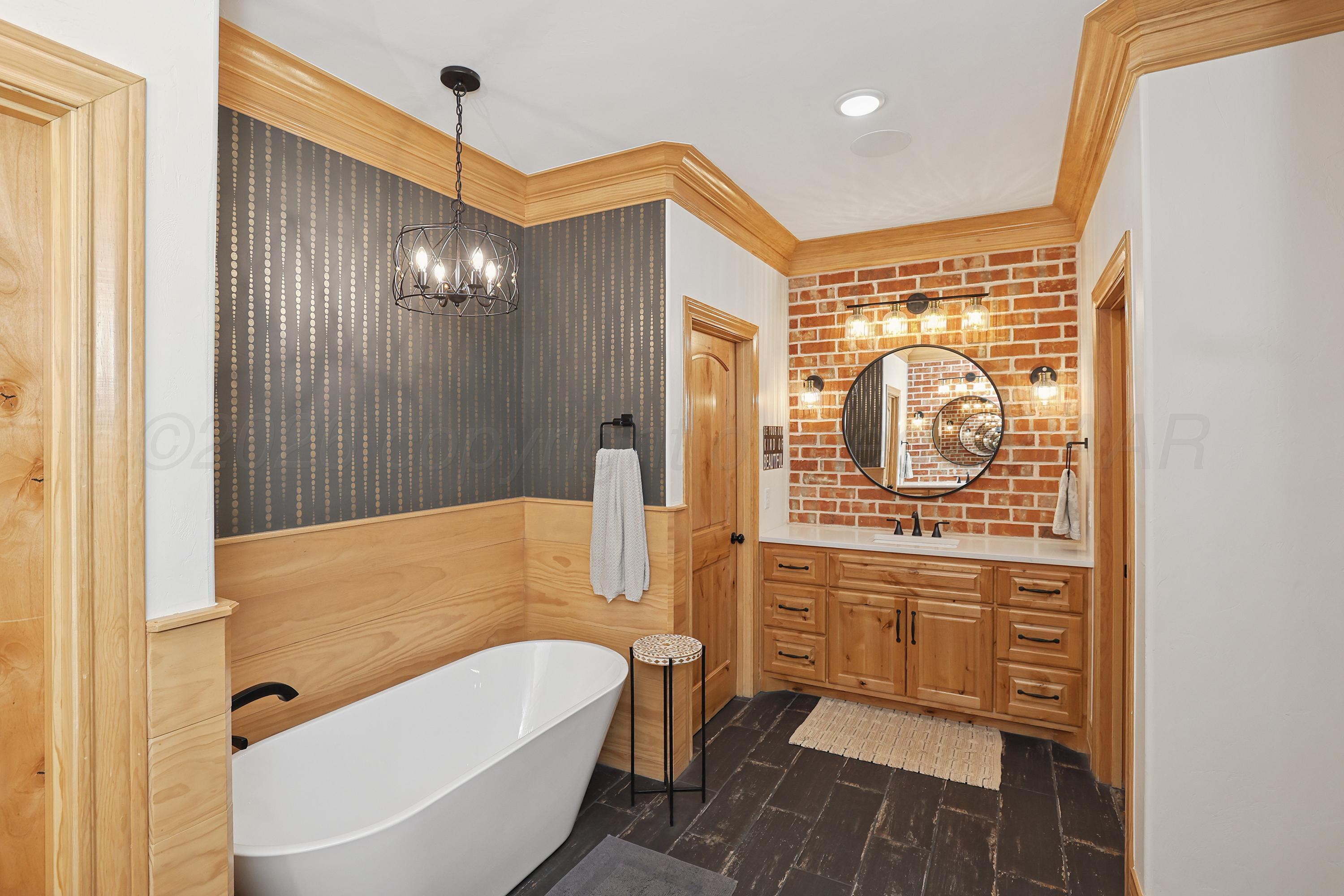 233 Lisa Lane Property Photo 32