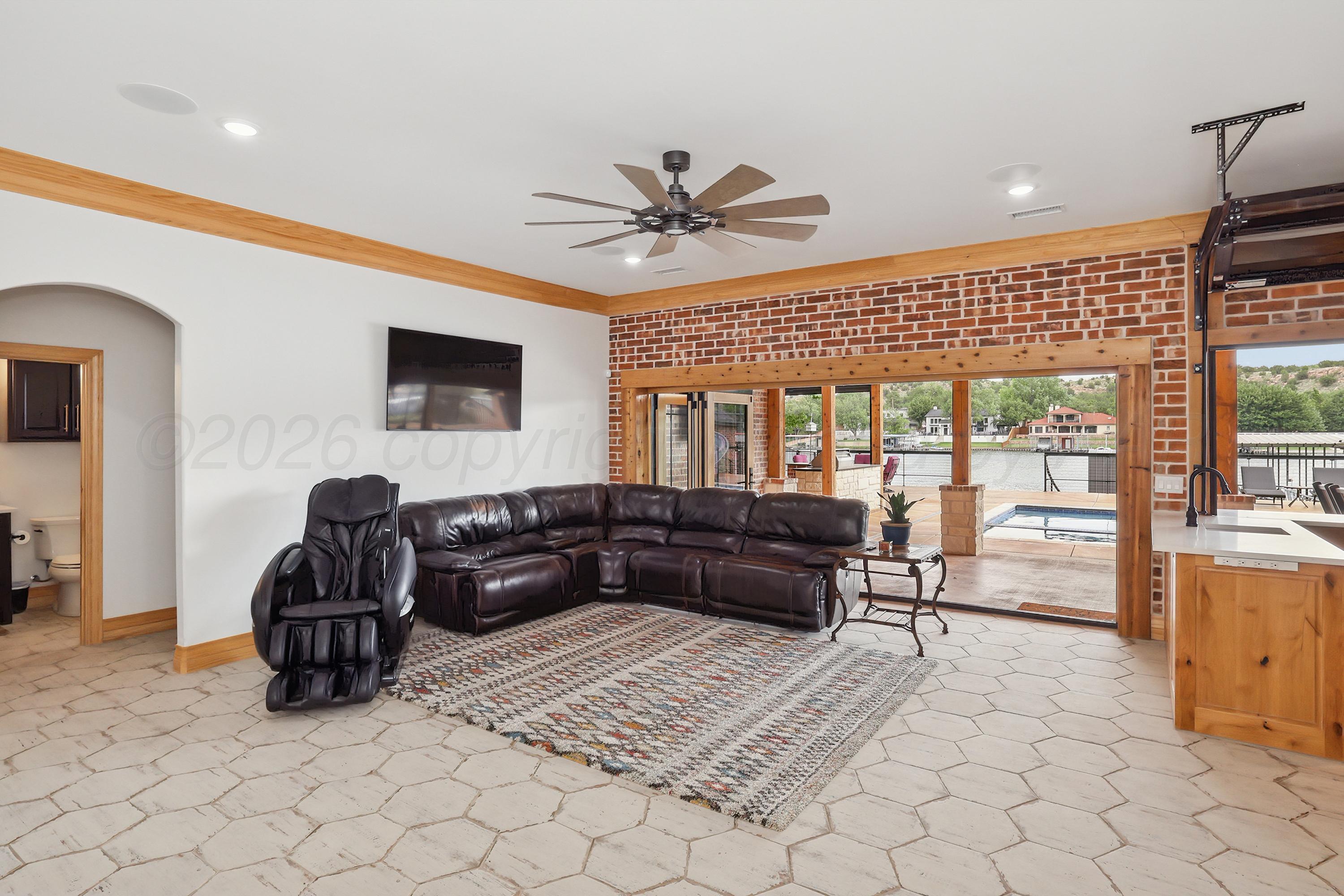 233 Lisa Lane Property Photo 45