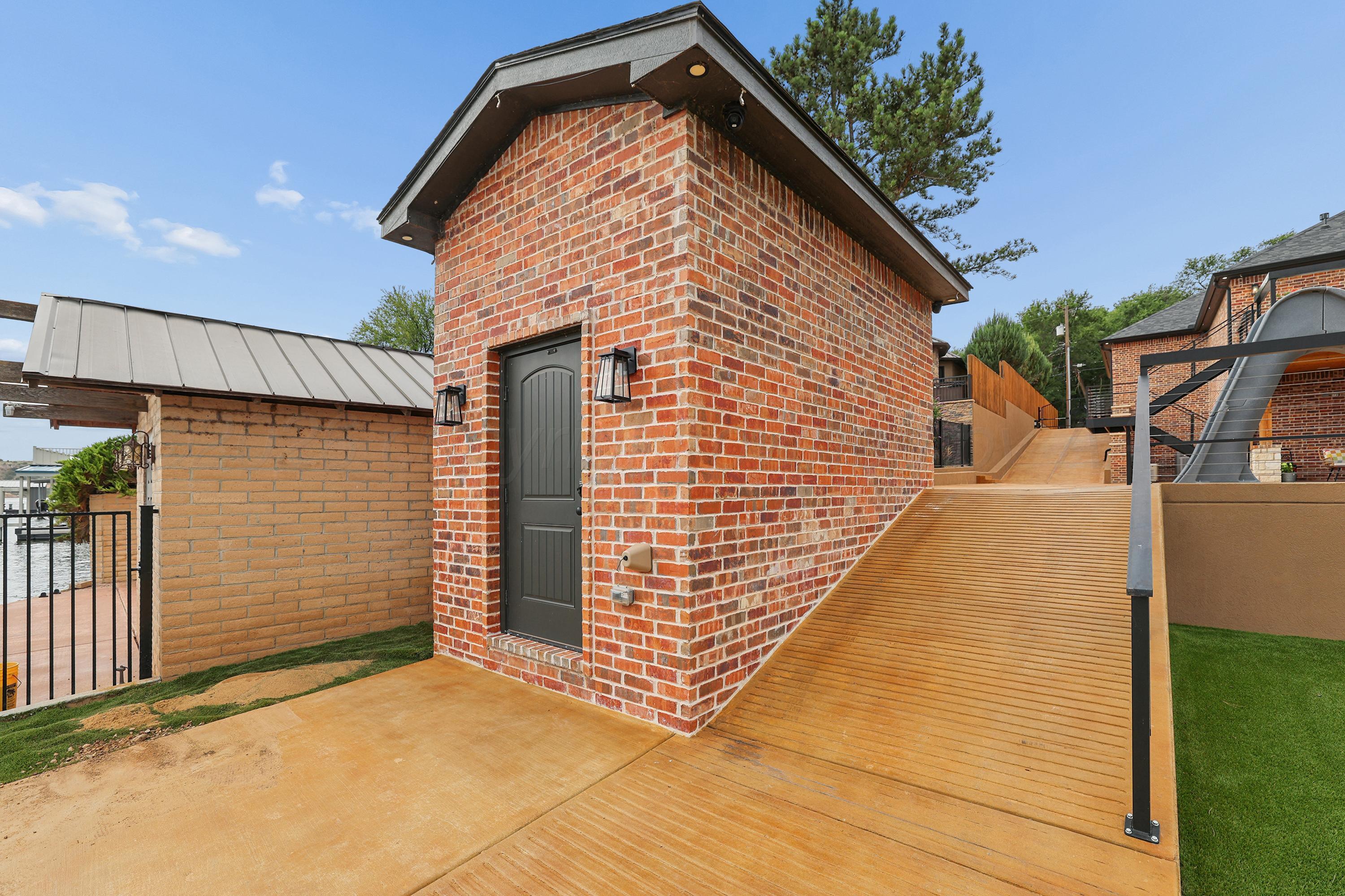 233 Lisa Lane Property Photo 88