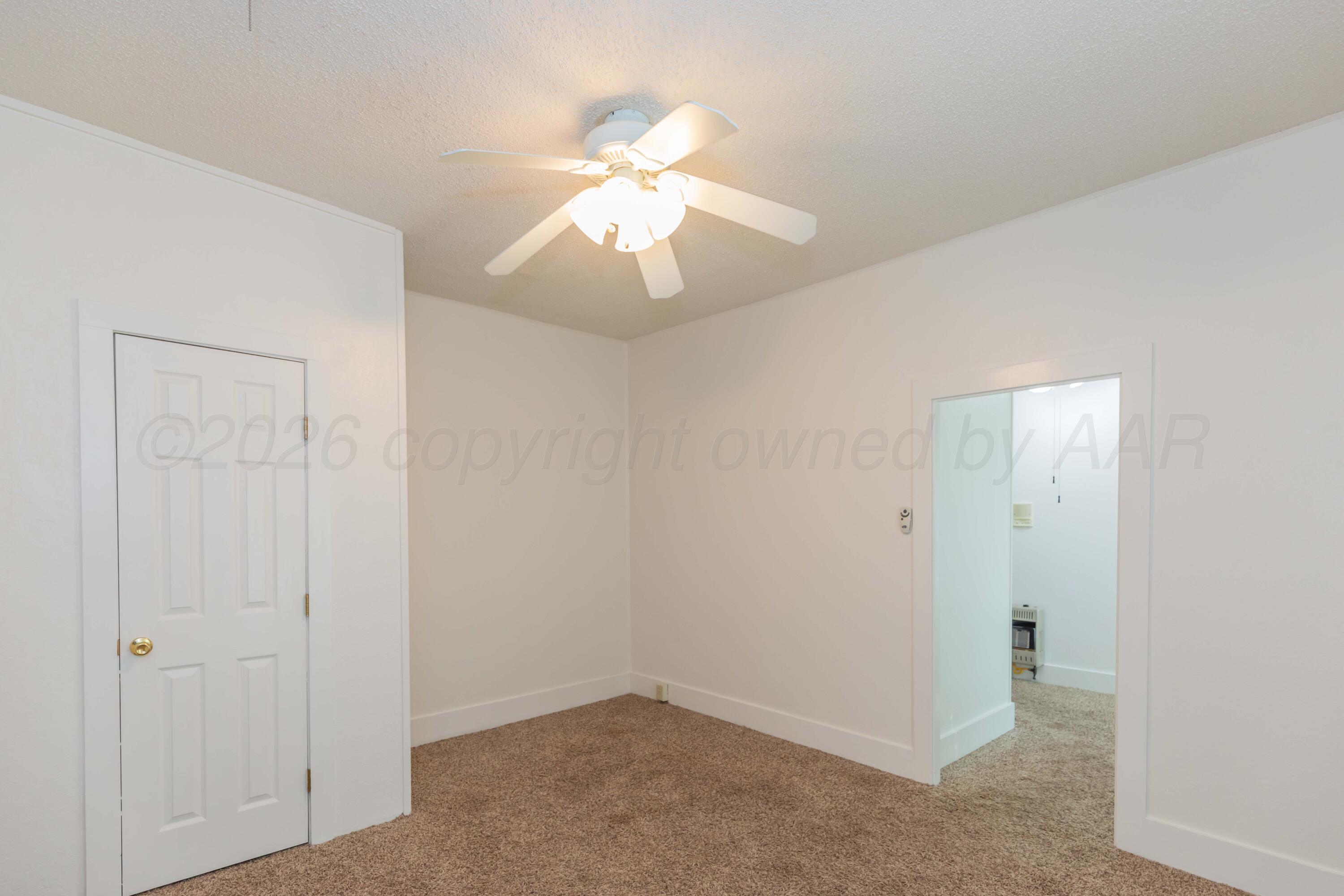 216 E 4th Street Property Photo 49