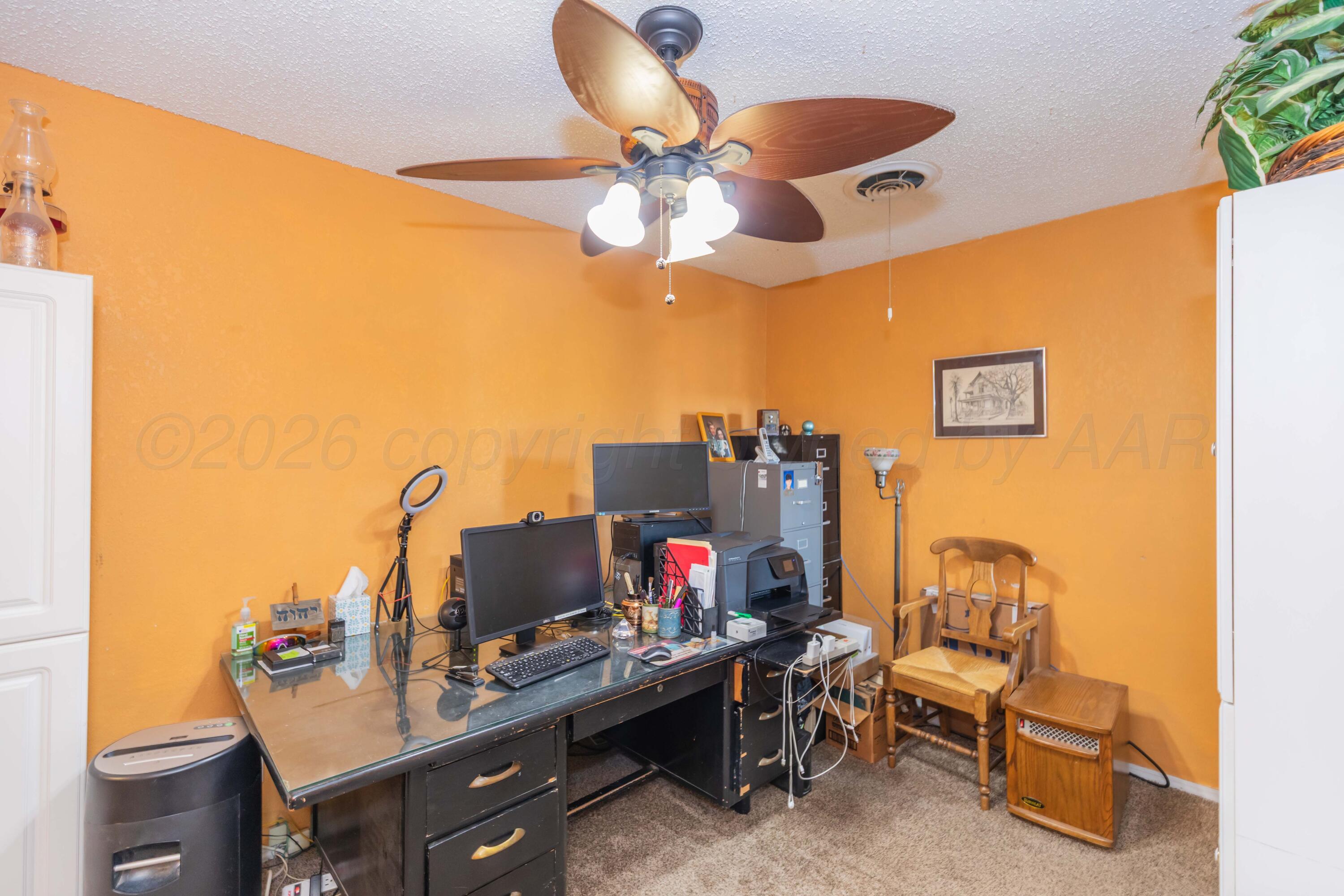 216 E 4th Street Property Photo 63