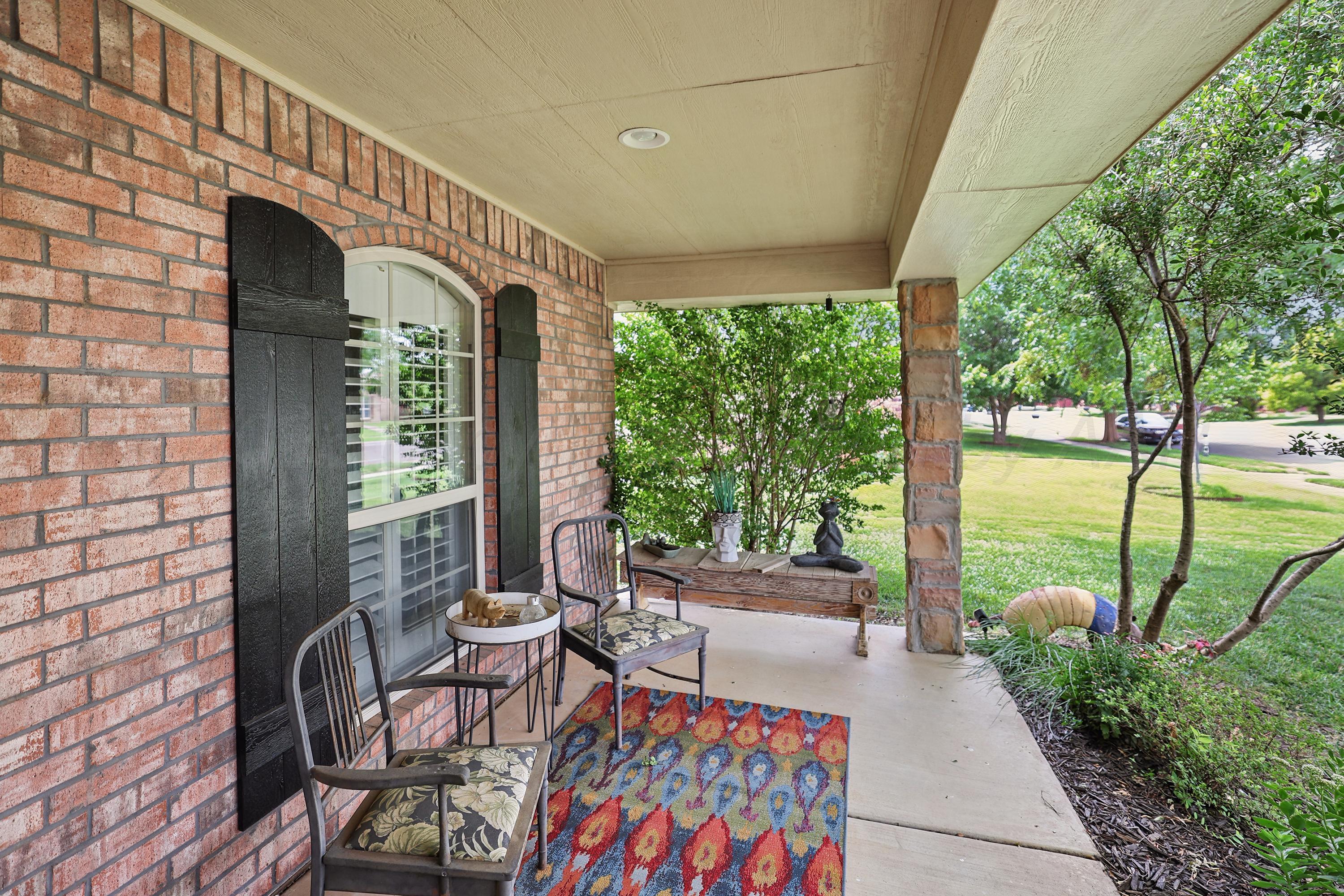 7901 Vail Drive Property Photo 5