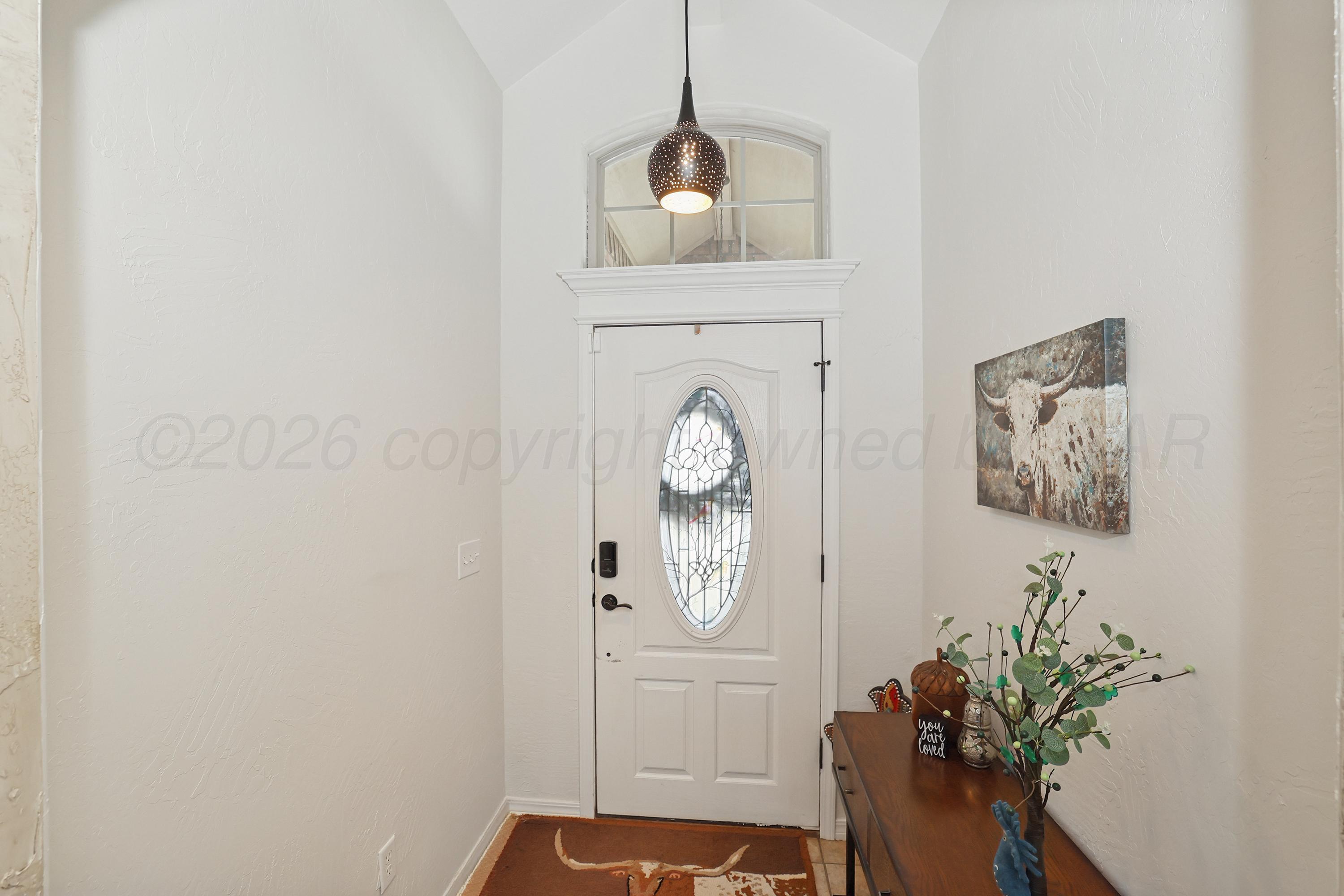 7901 Vail Drive Property Photo 7