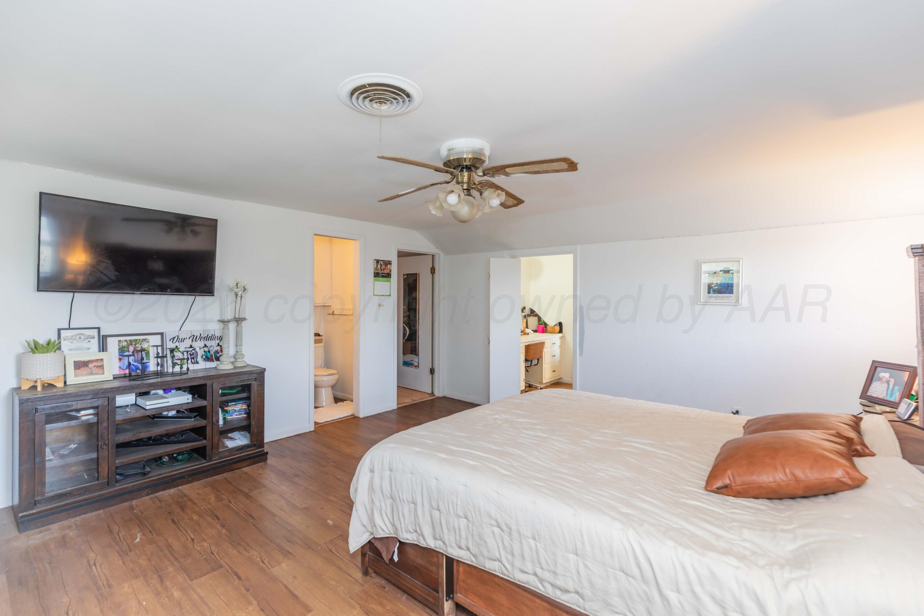 401 S Warren Street Property Photo 21