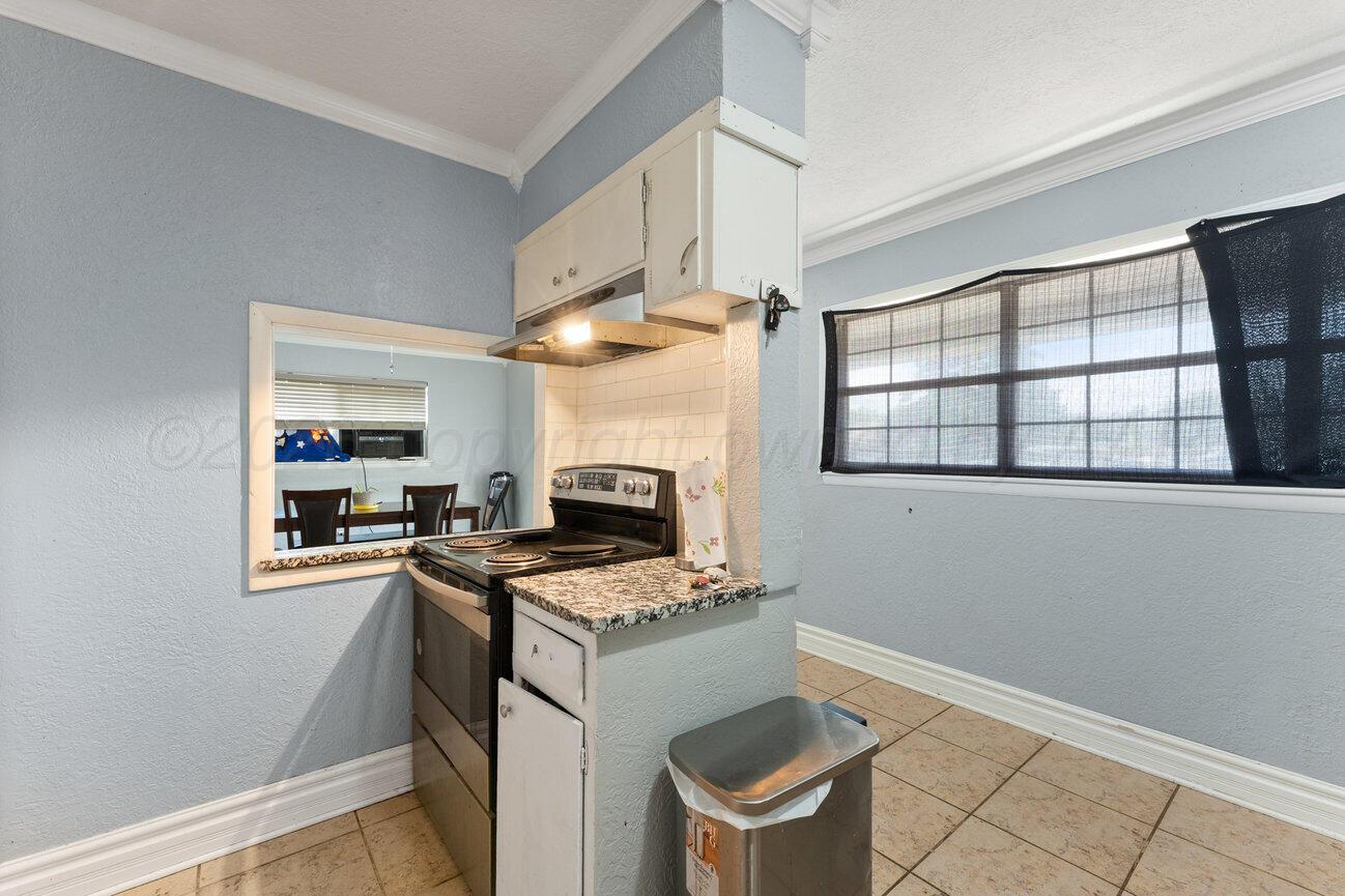 1521 Lockney Street Property Photo 6
