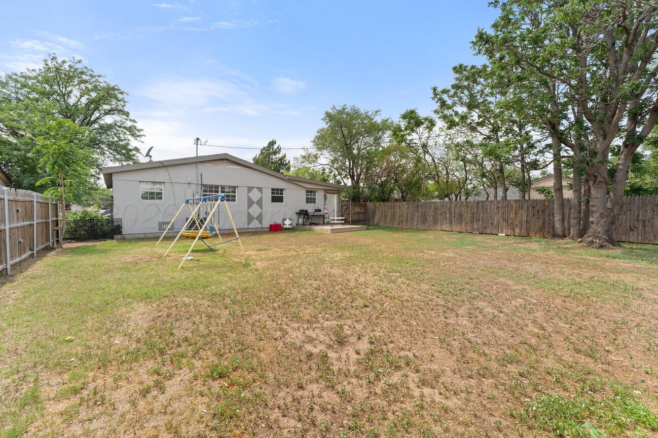 1521 Lockney Street Property Photo 27