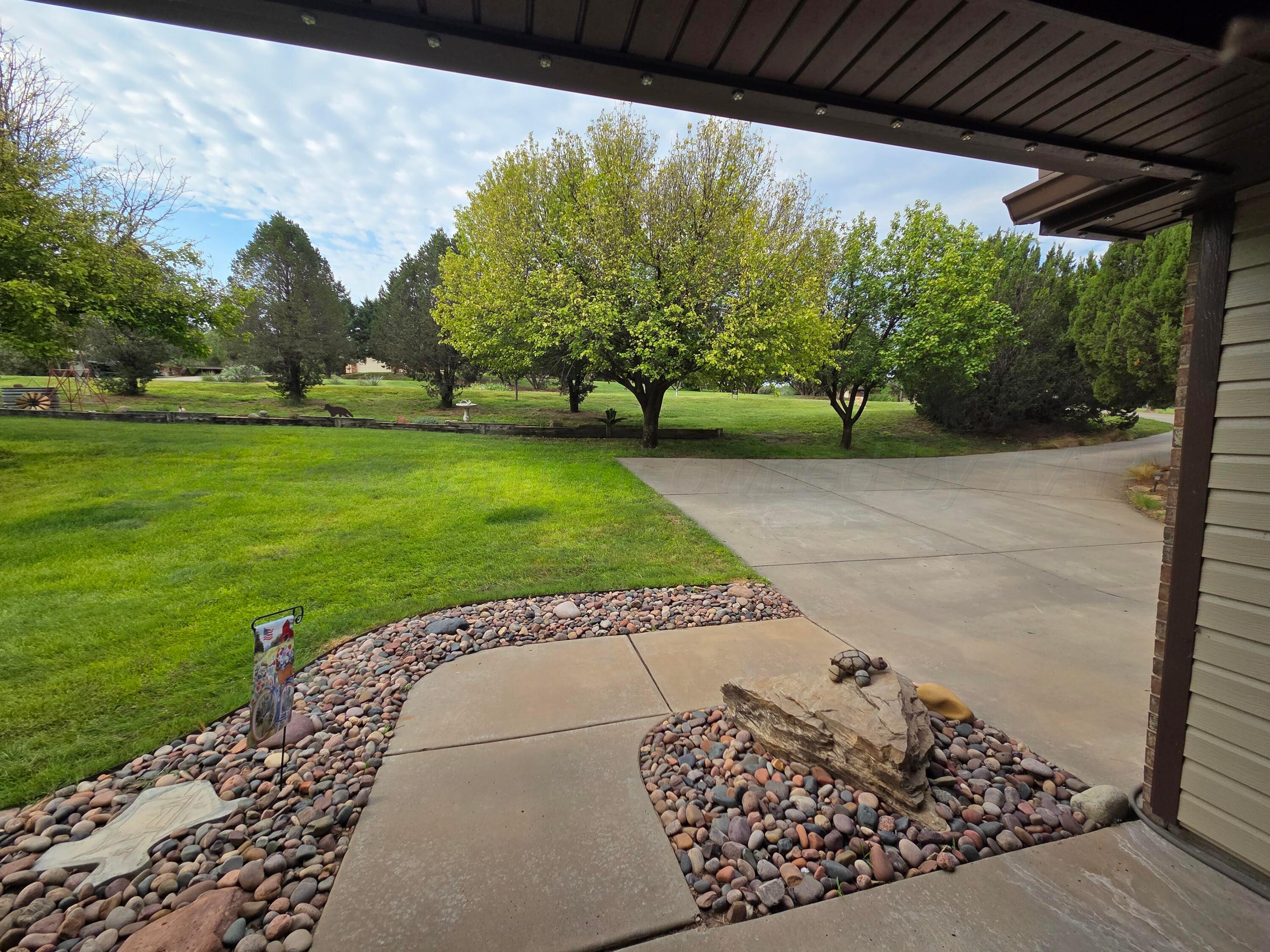 204 S Timbercreek Drive Property Photo 6