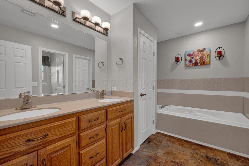 204 S Timbercreek Drive Property Photo 48