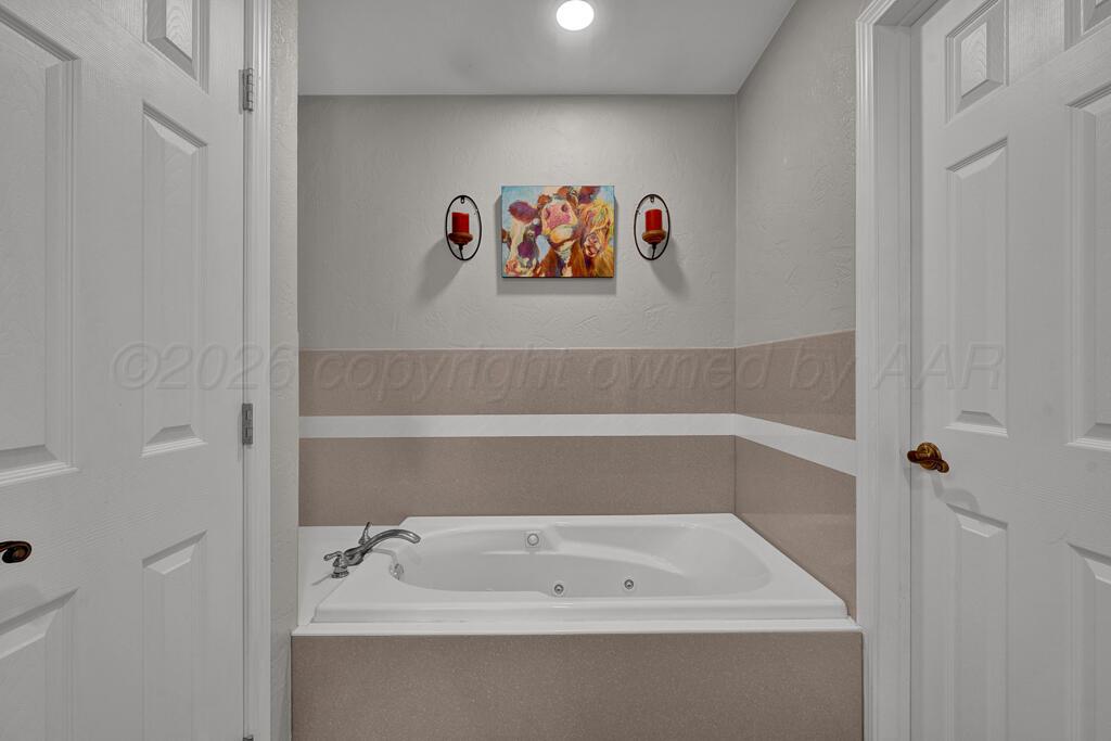 204 S Timbercreek Drive Property Photo 49