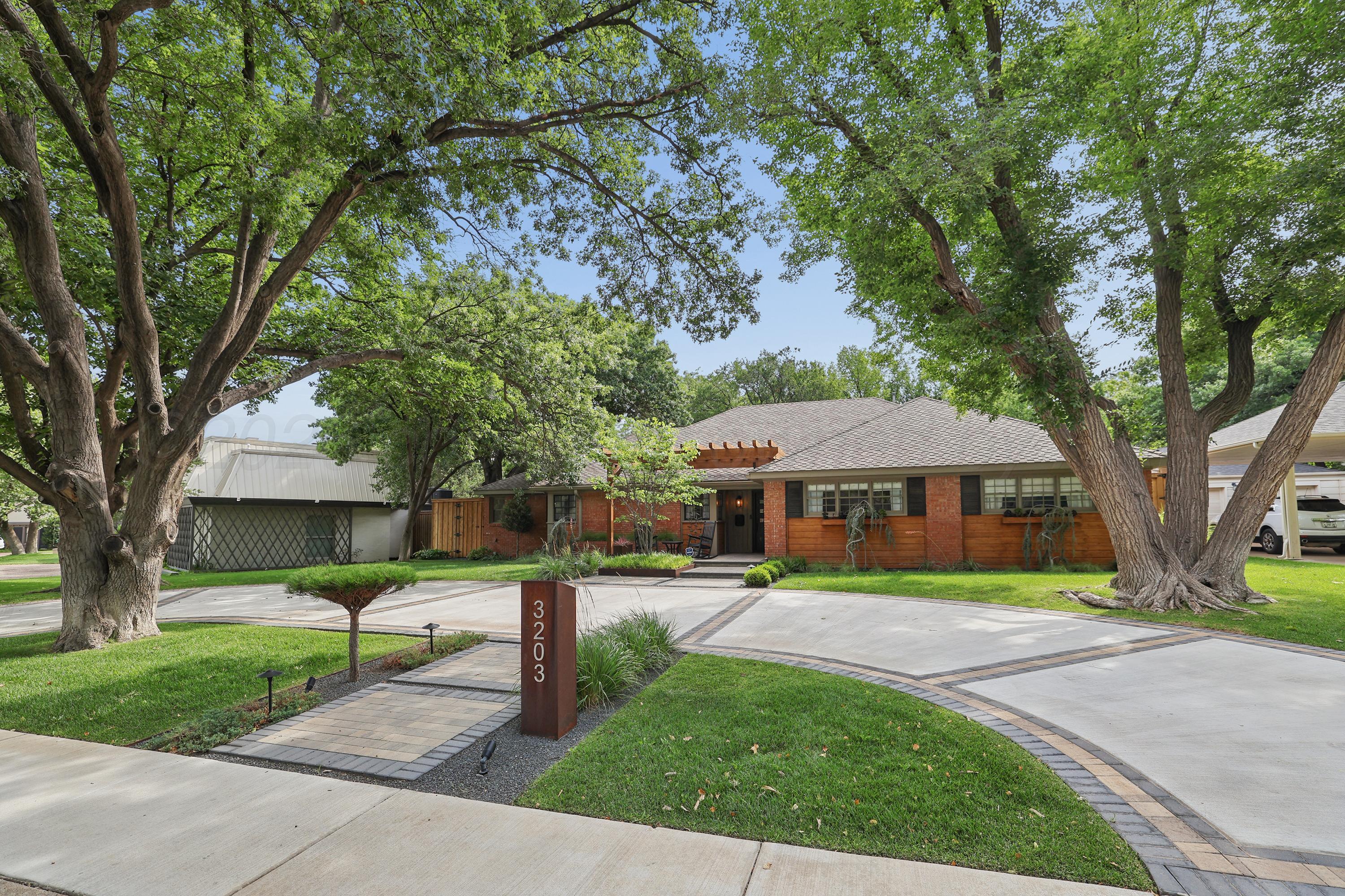 3203 Hawthorne Drive Property Photo 4