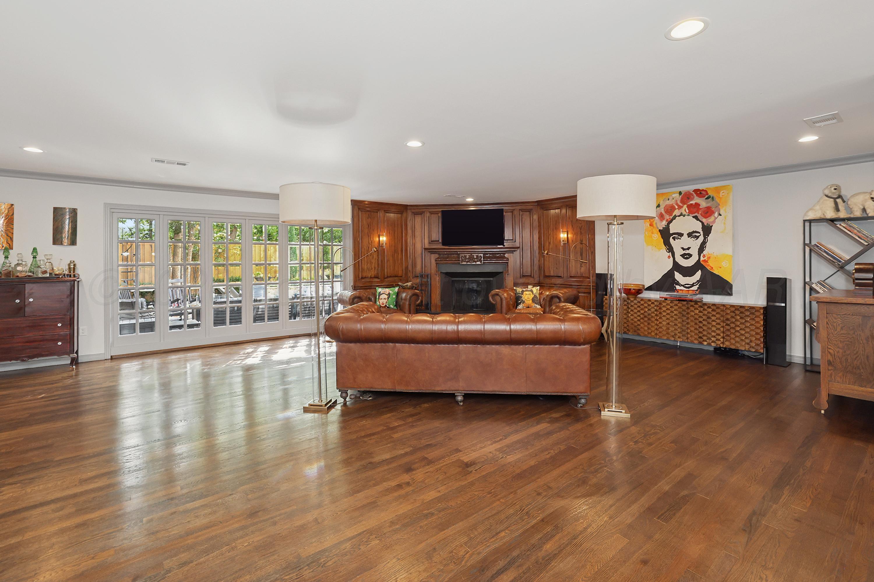 3203 Hawthorne Drive Property Photo 8