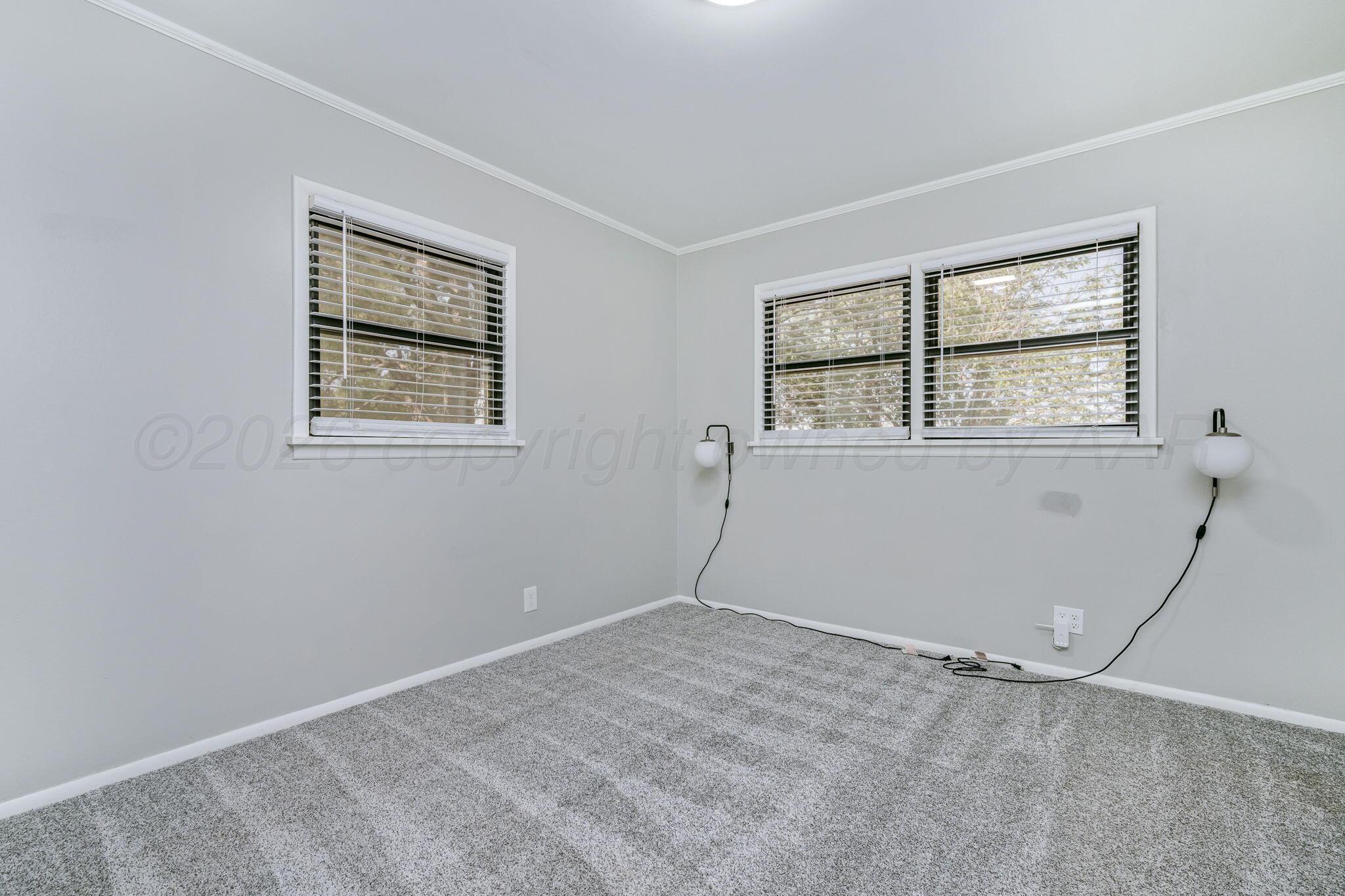 7121 Vinewood Street Property Photo 10