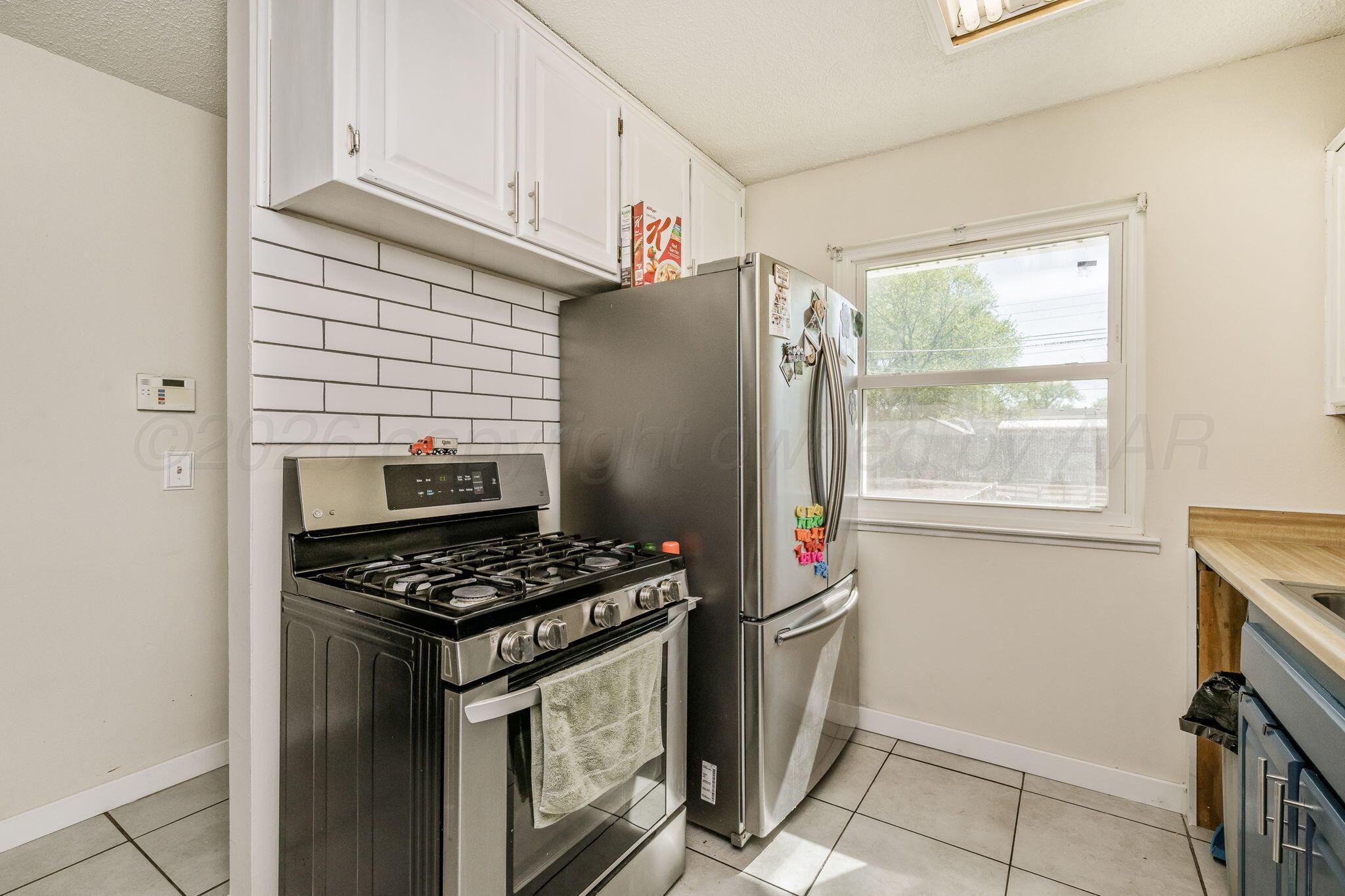 2907 S Manhattan Street Property Photo 6
