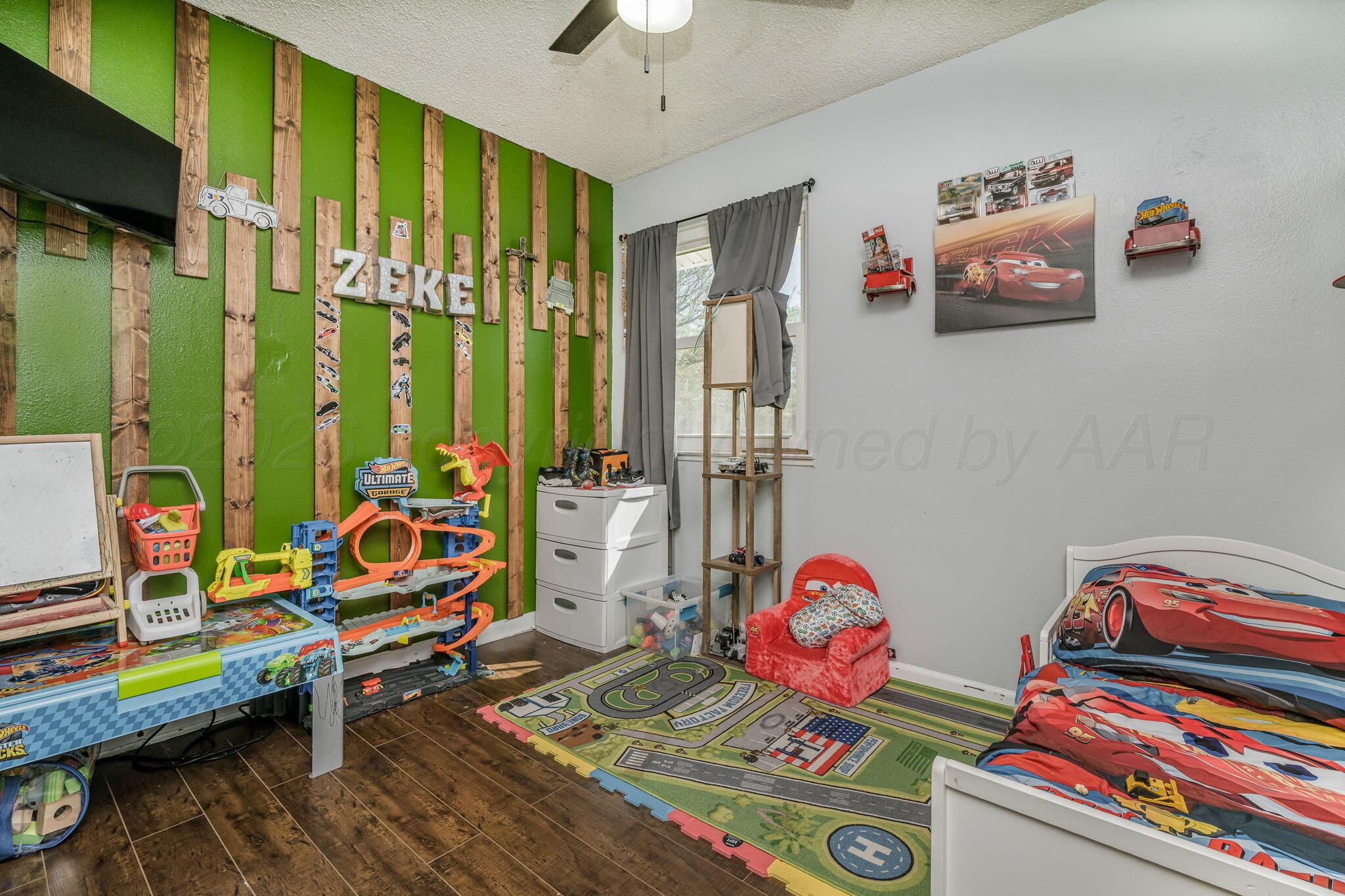 2907 S Manhattan Street Property Photo 7