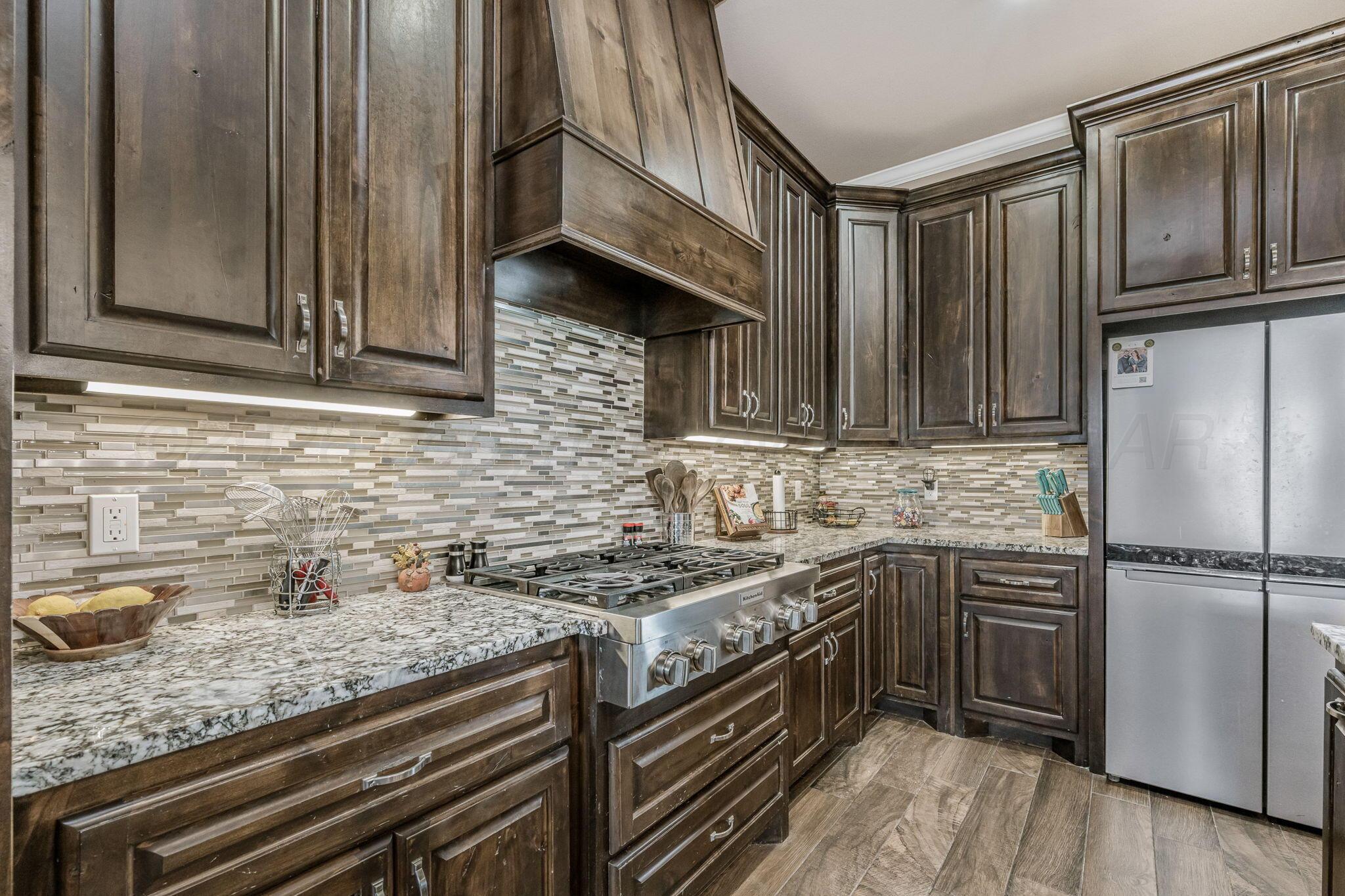 3301. Tulsa Drive Property Photo 8