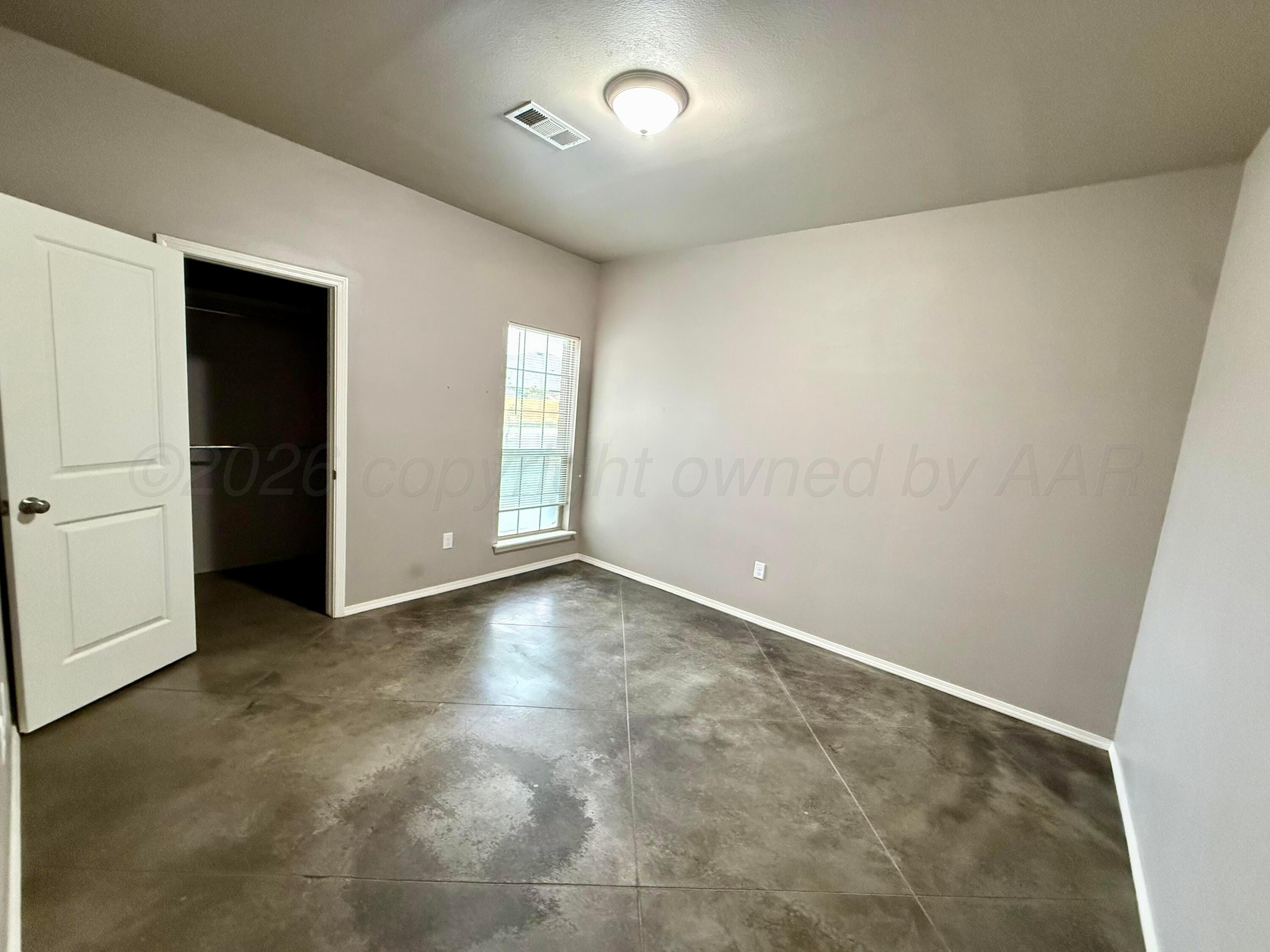 7817 Crestline Drive Property Photo 5