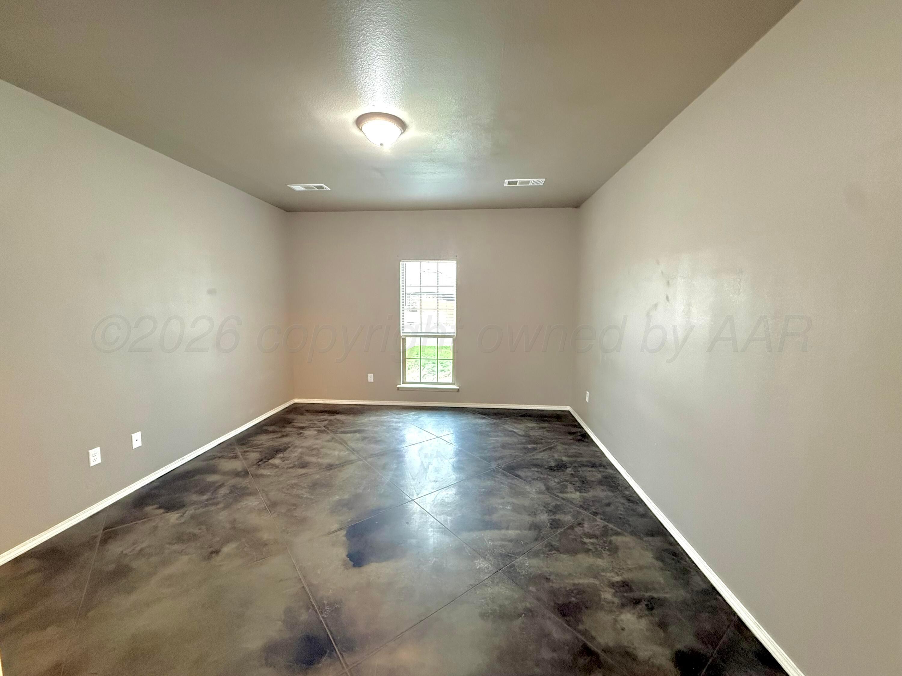 7817 Crestline Drive Property Photo 7